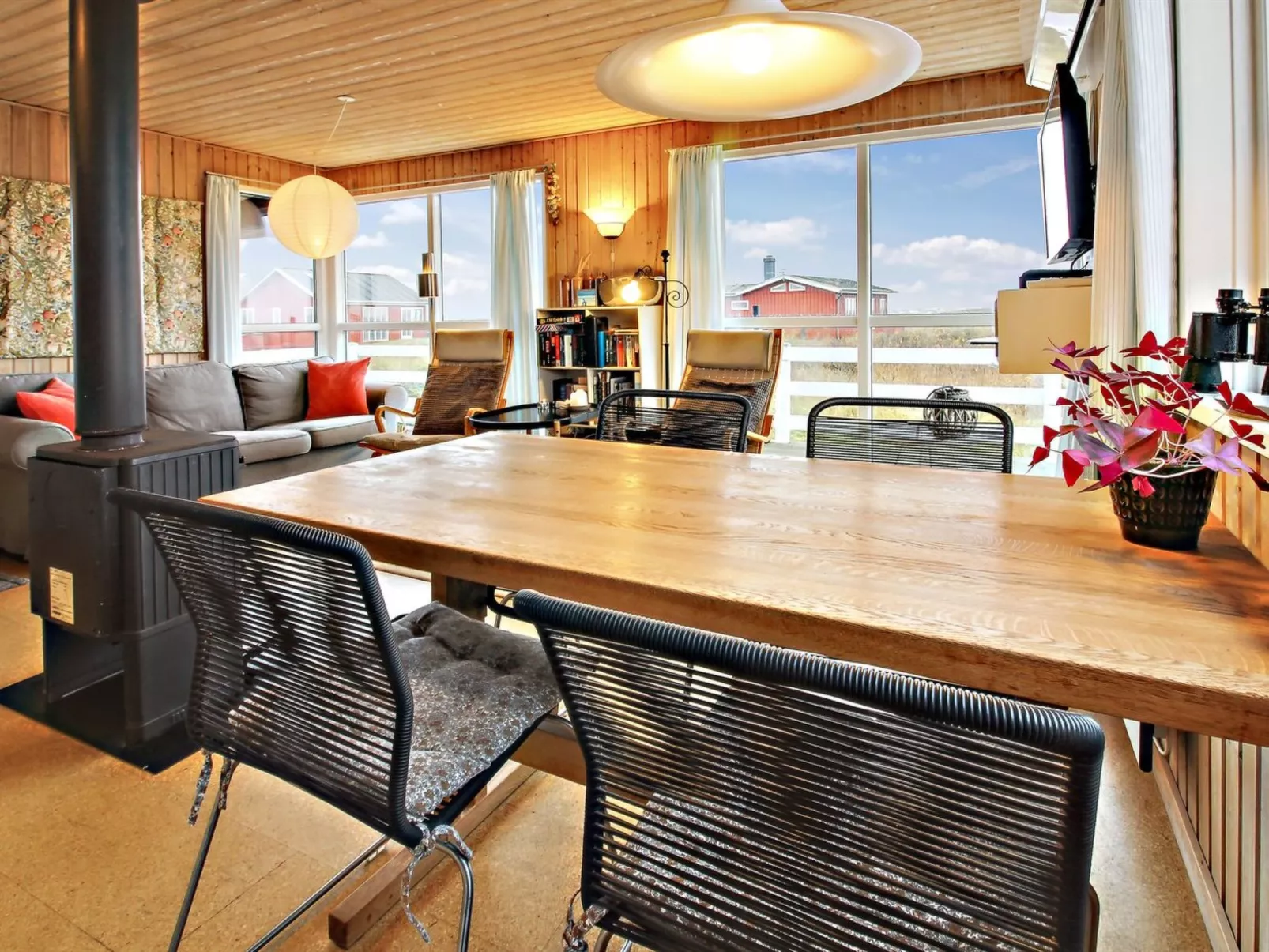 "Blomma" - 350m from the sea-Drinnen