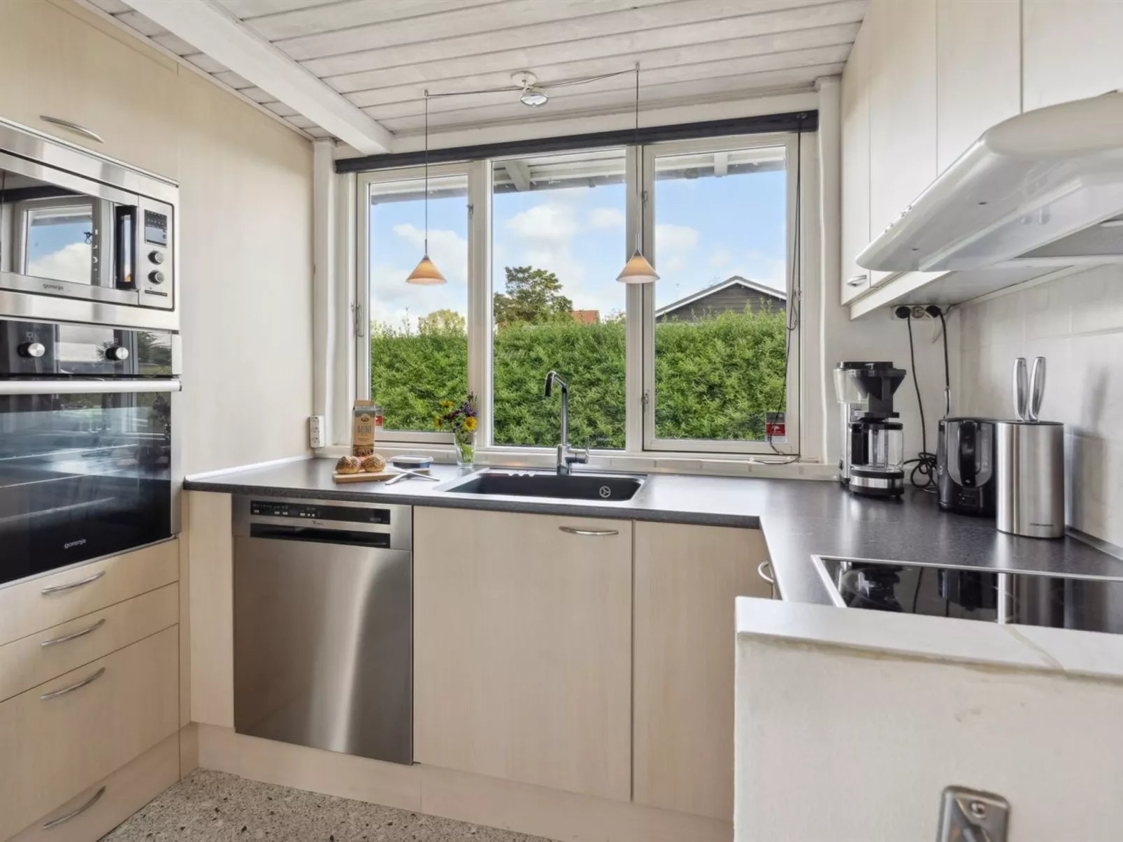 "Mena" - 200m from the sea-Inside