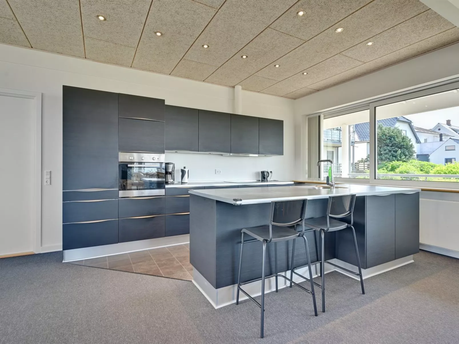 "Irma" - 25m from the sea-Inside