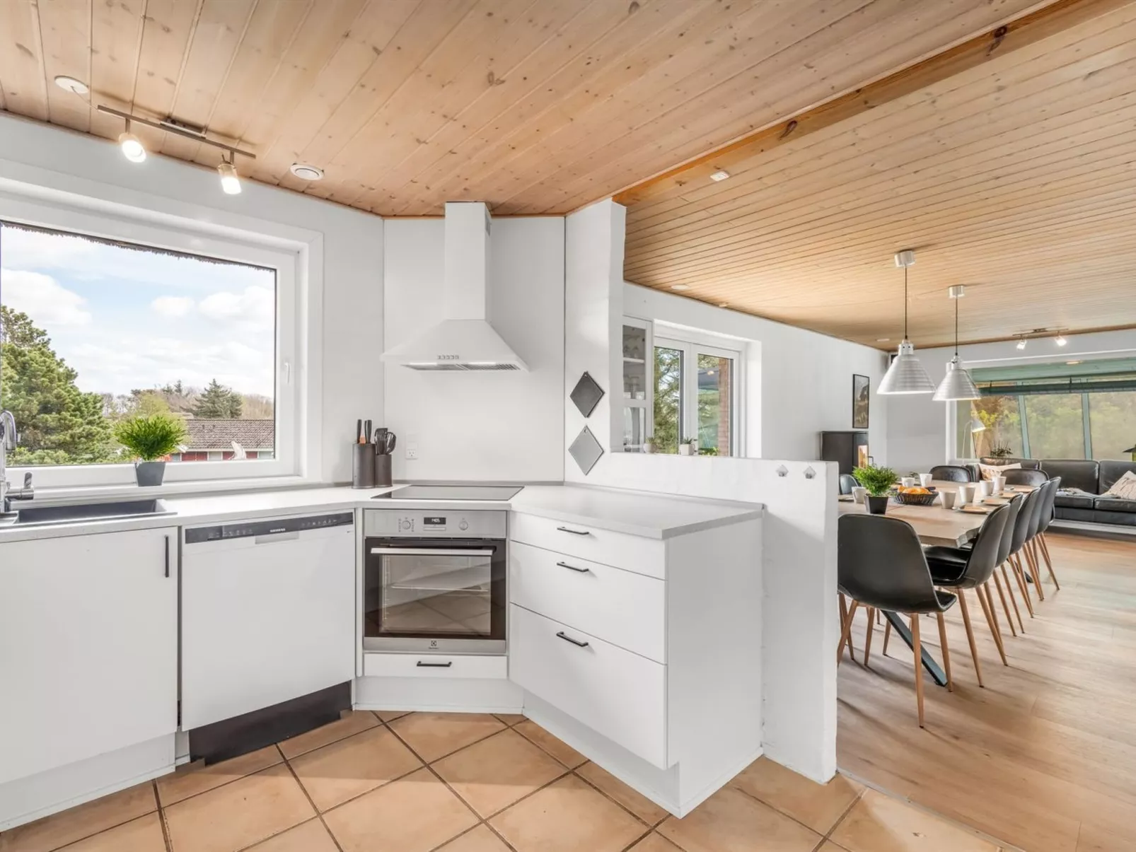 "Irlin" - 800m from the sea-Dedans