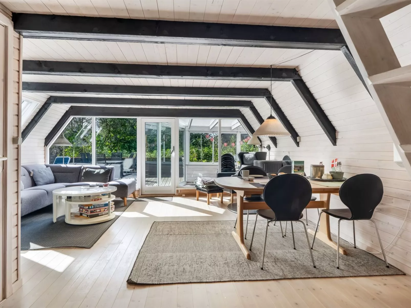 "Vladanka" -  from the sea-Inside