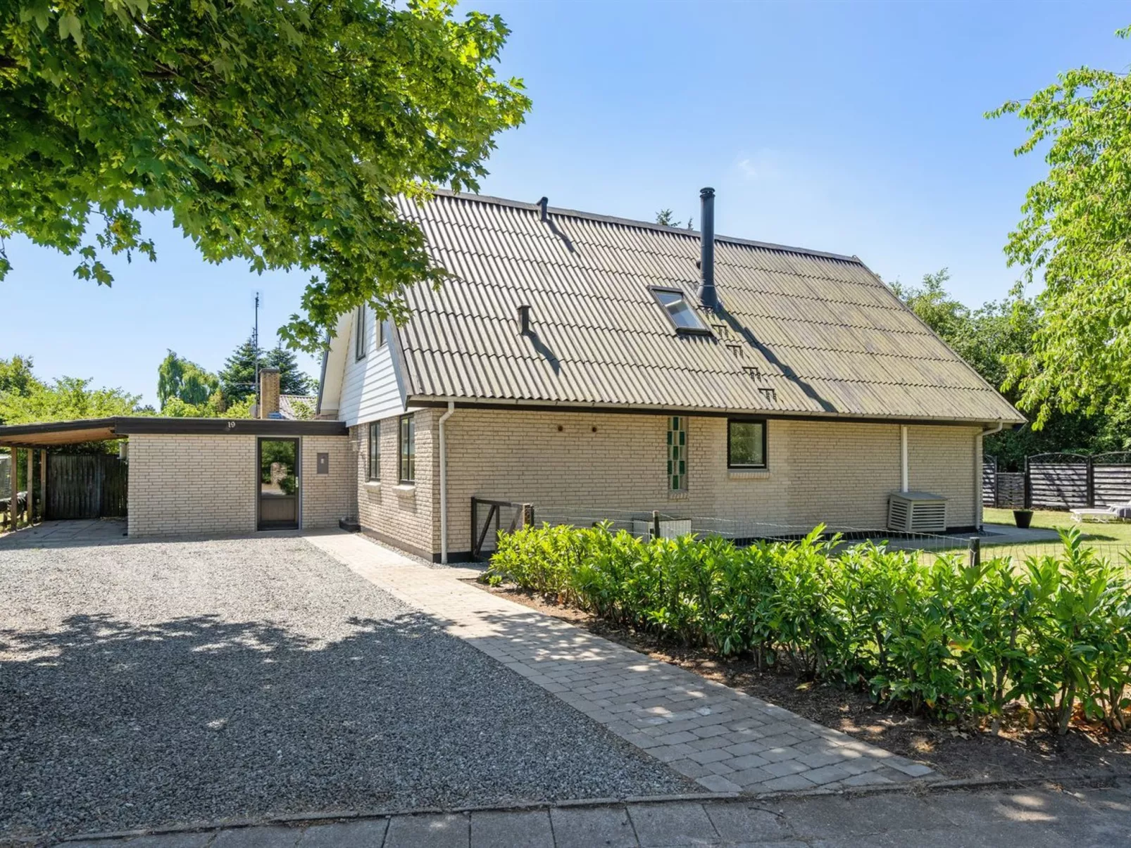 "Marka" - 2.5km from the sea-Outside