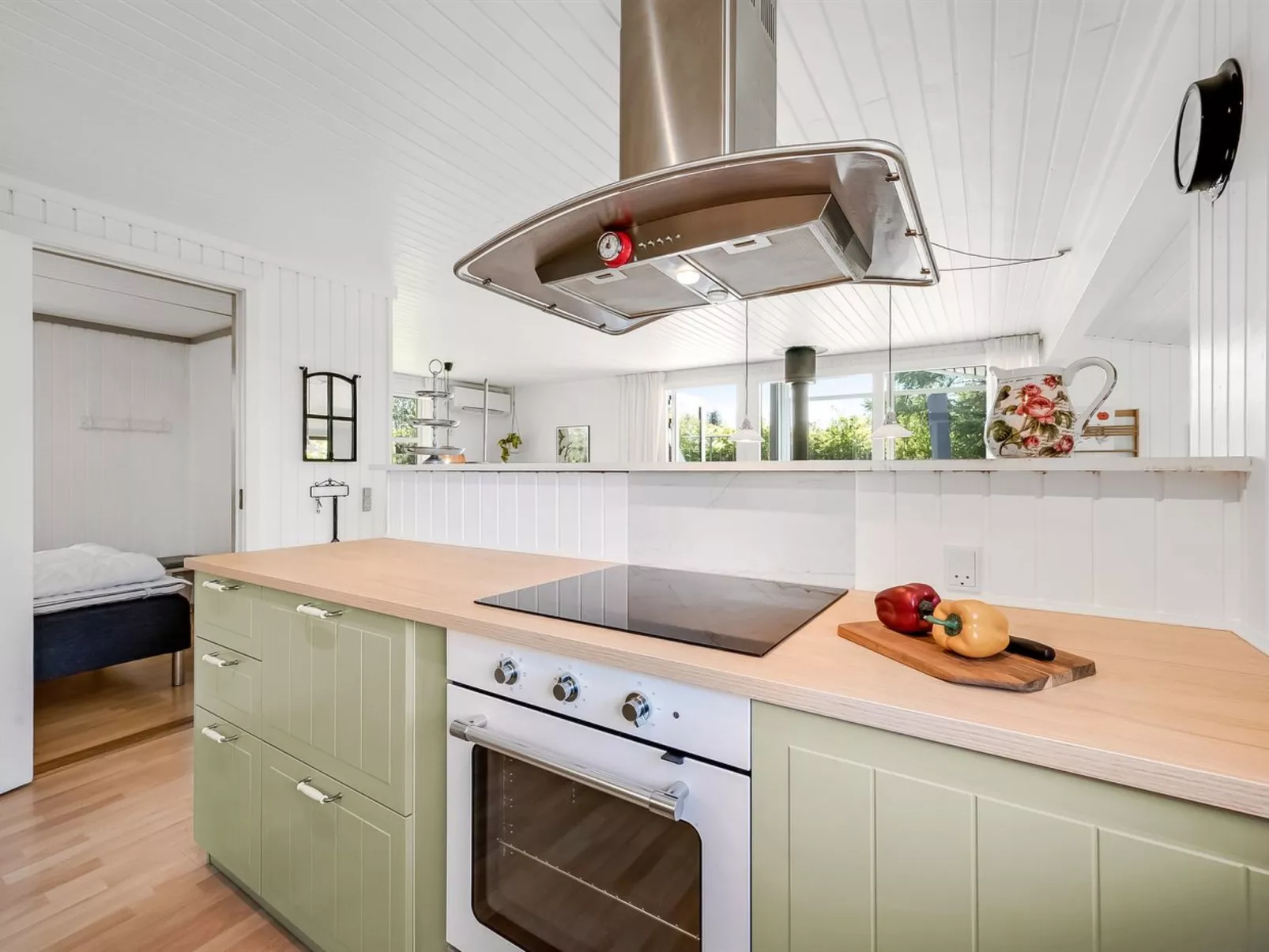 "Raisa" - 200m to the fjord-Inside