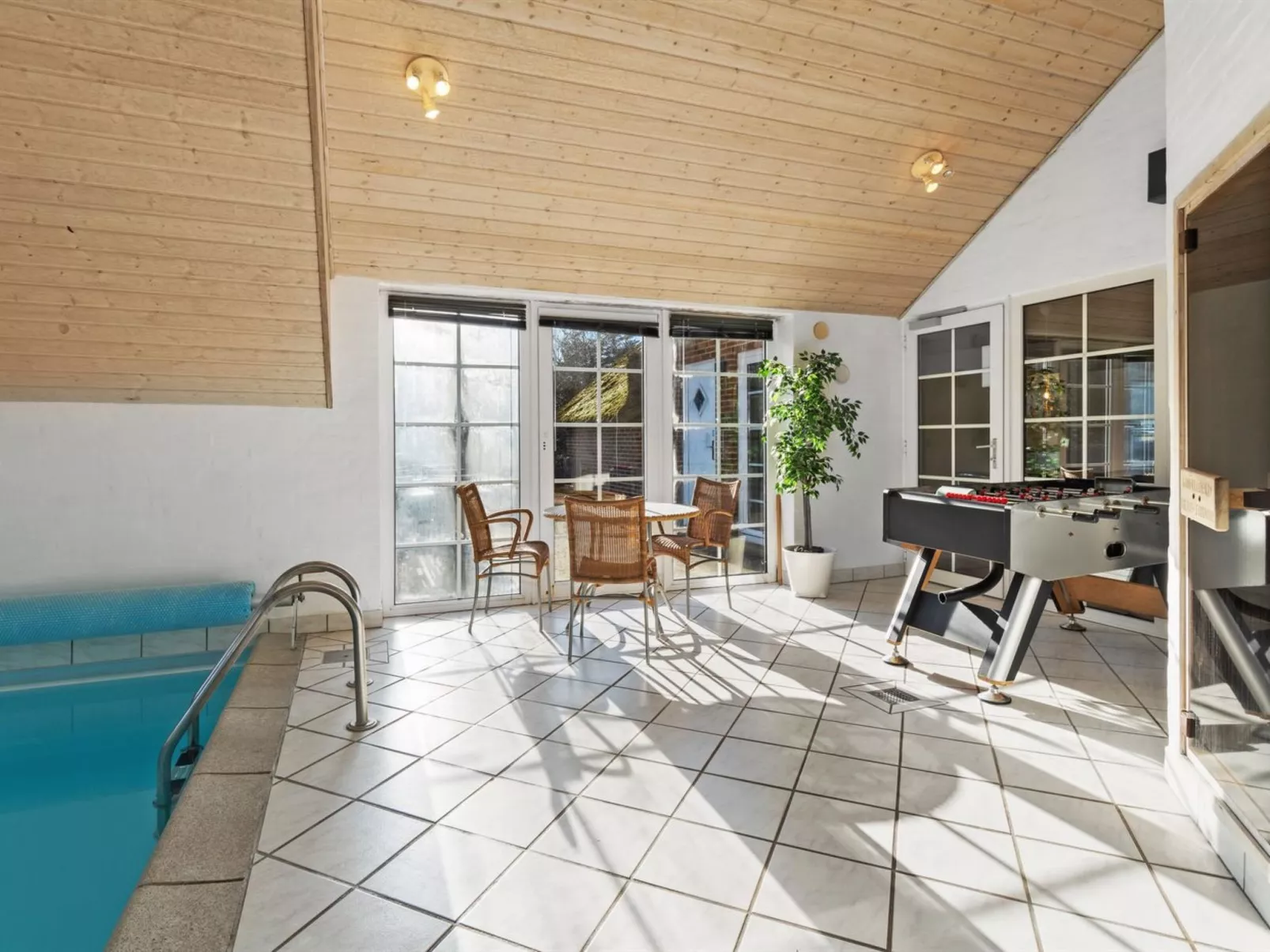 "Lemmikki" - 1.5km from the sea-Outside