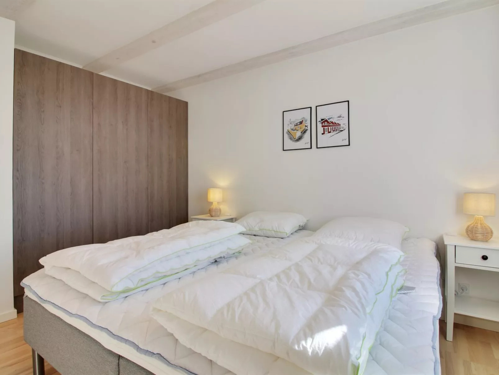 "Gine" - 1.5km from the sea-Inside