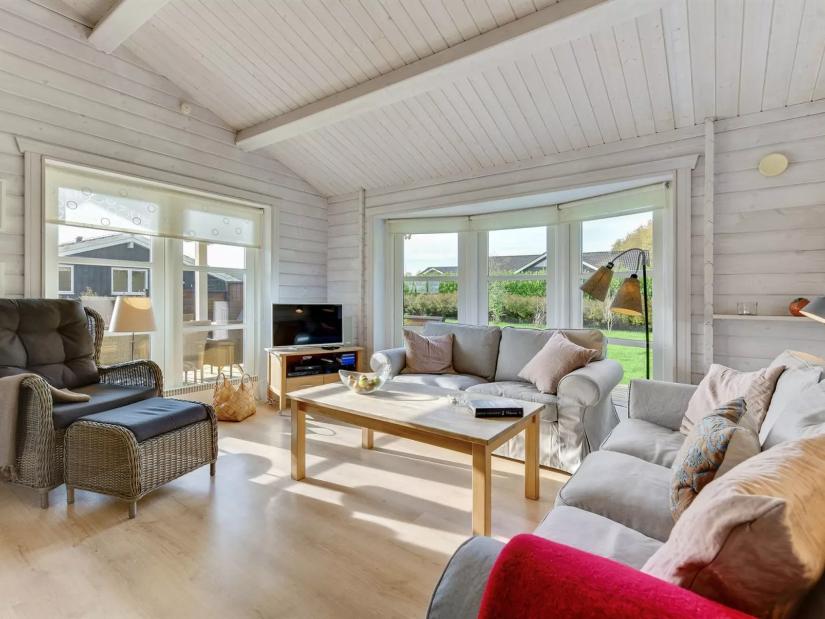 "Ruusu" - 300m from the sea-Inside