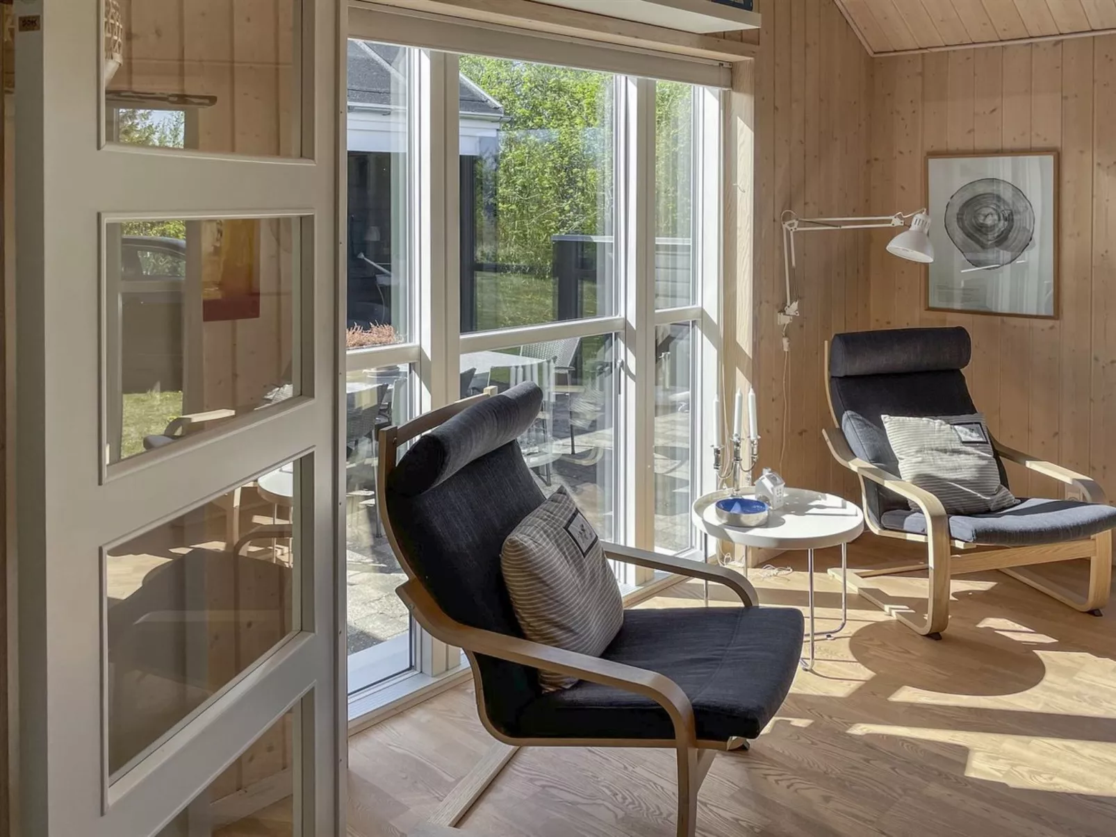 "Eireen" - 600m to the fjord-Inside