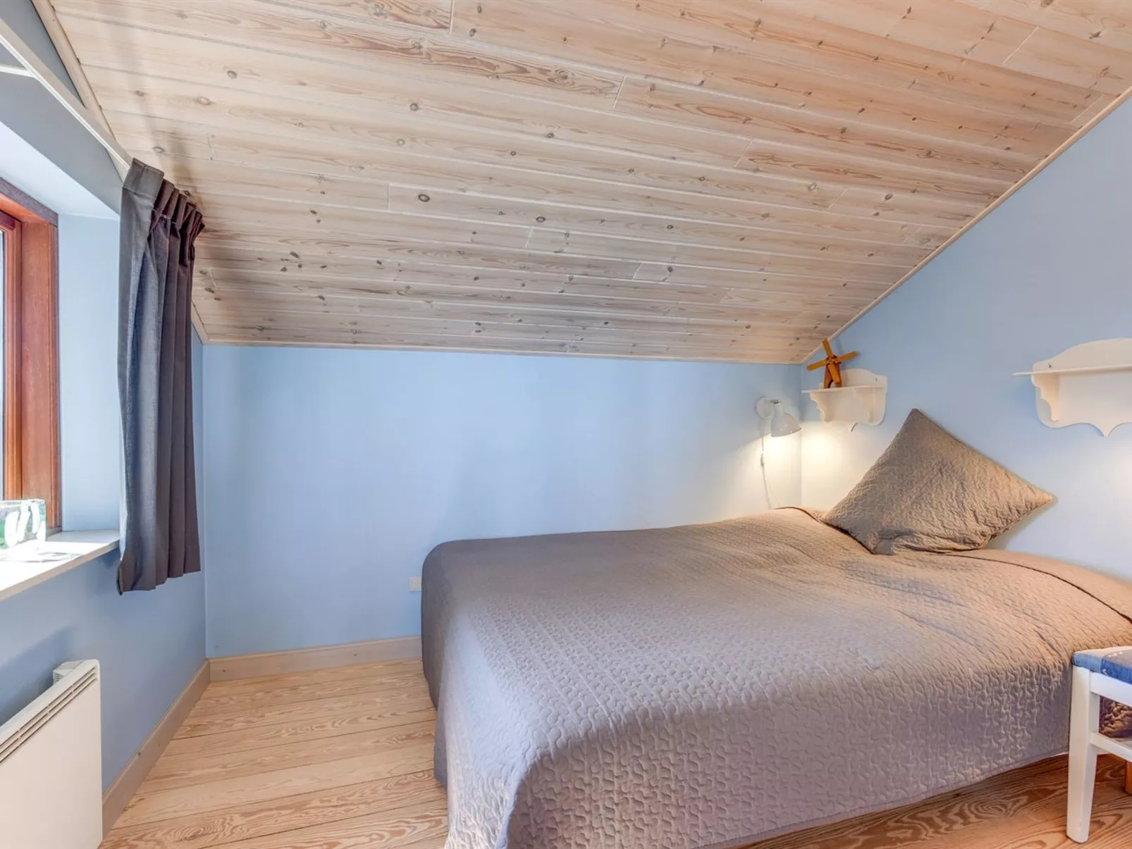 "Arngrim" - 100m from the sea-Inside