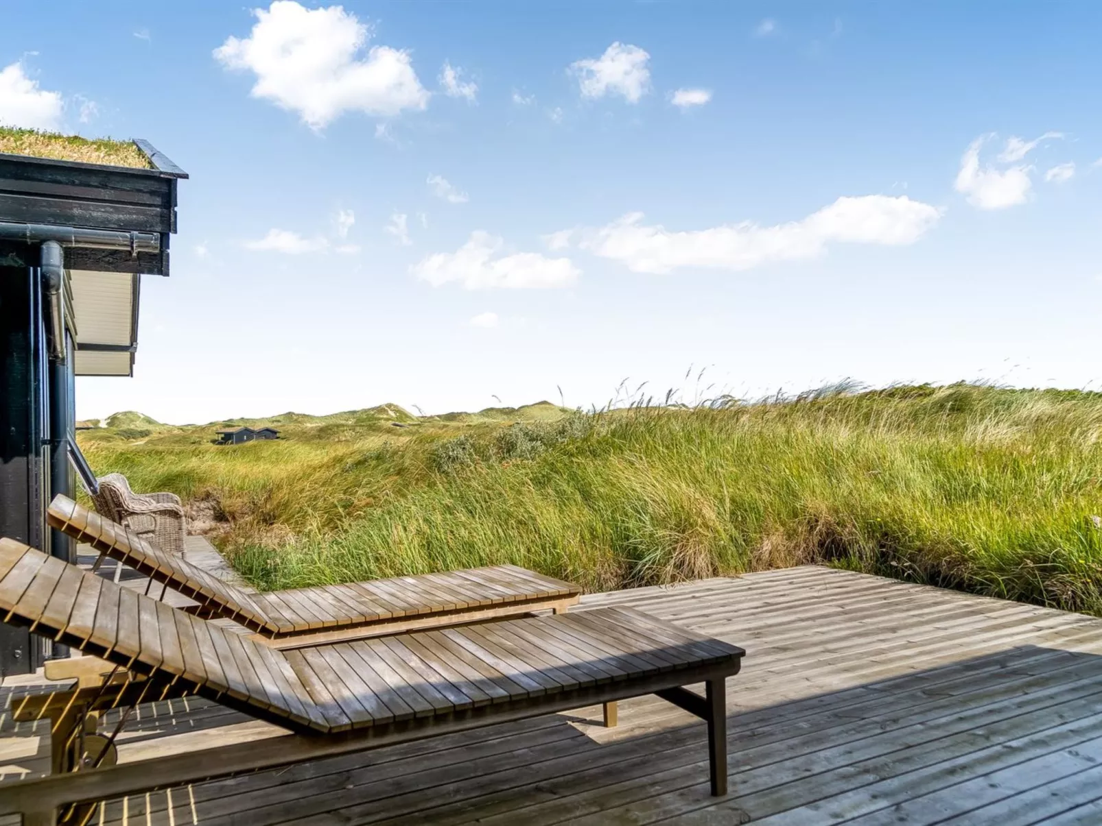 "Aatu" - 360m from the sea-Outside