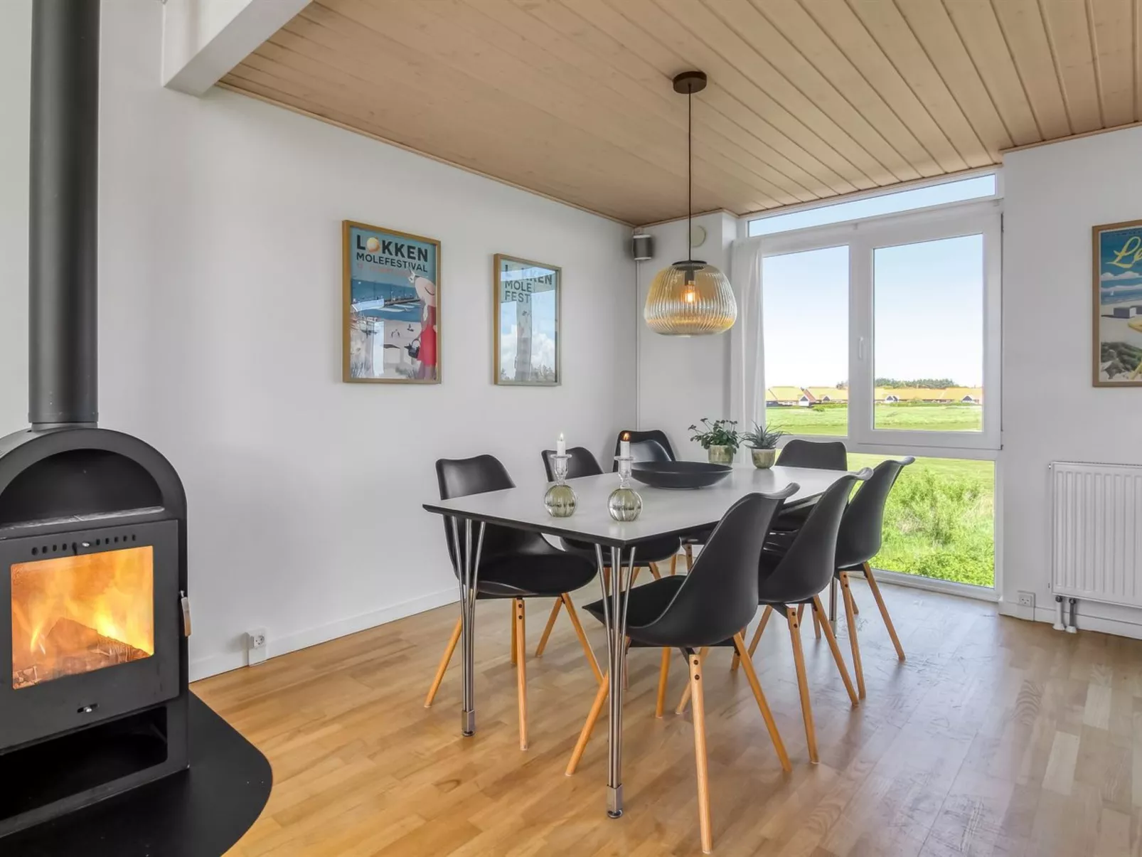 "Jören" - 700m from the sea-Dedans