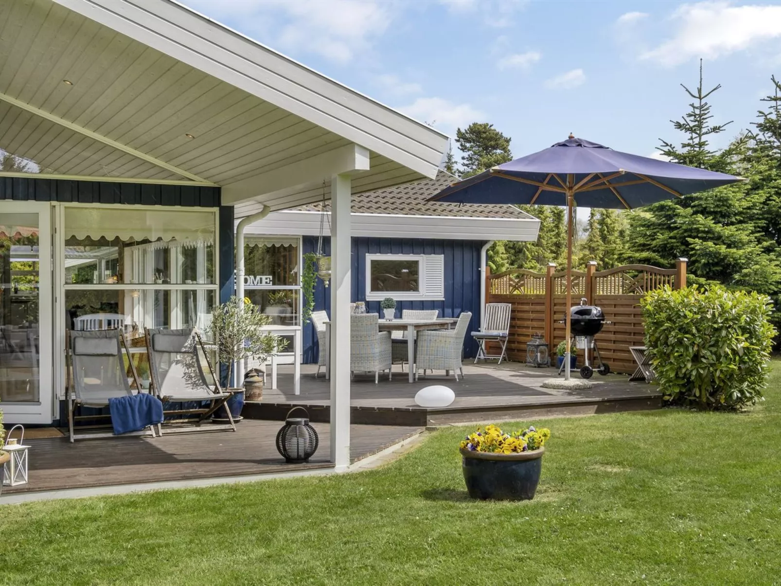 "Frithlef" - 900m from the sea-Outside