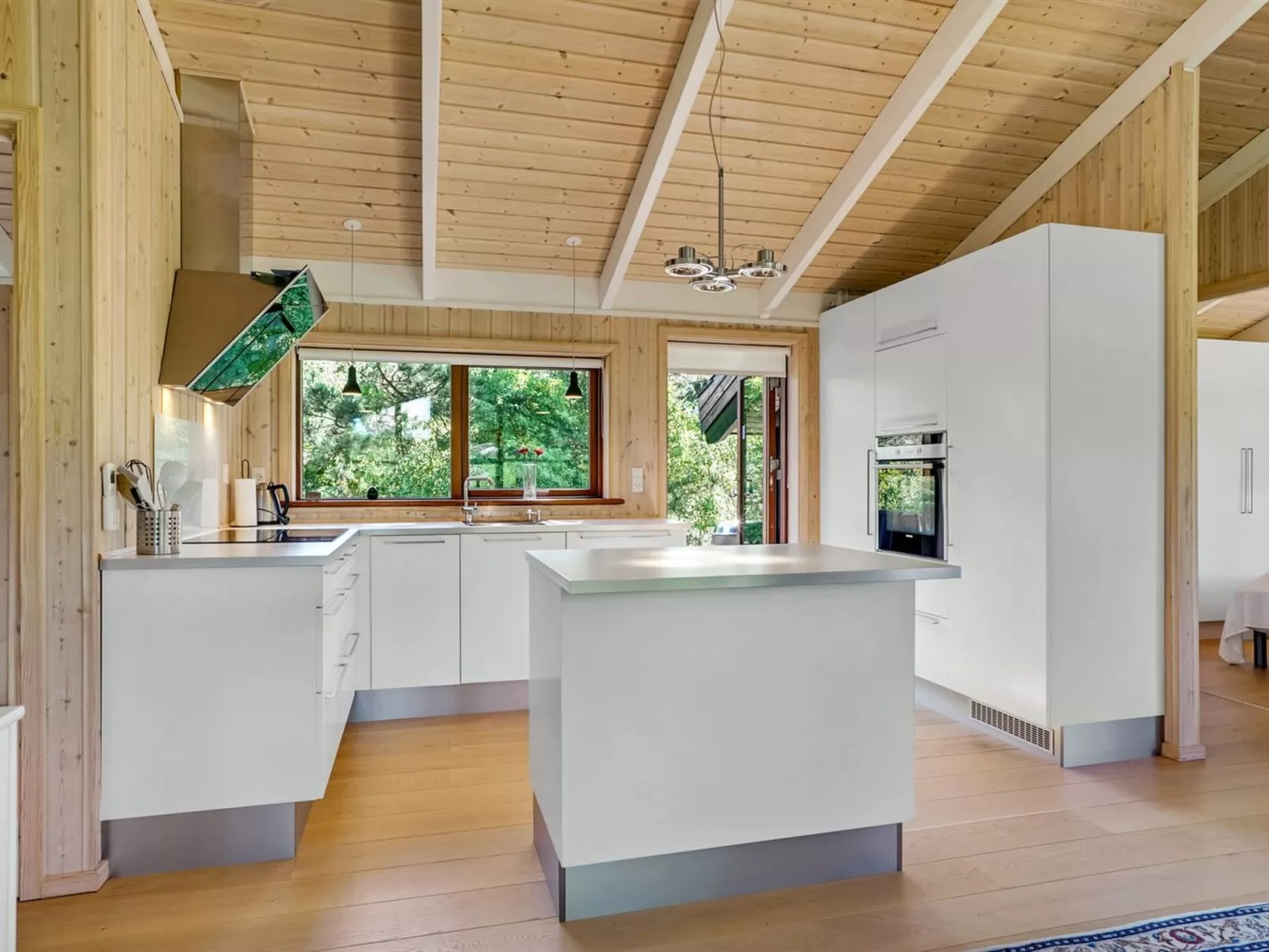 "Kali" - 900m to the fjord-Inside