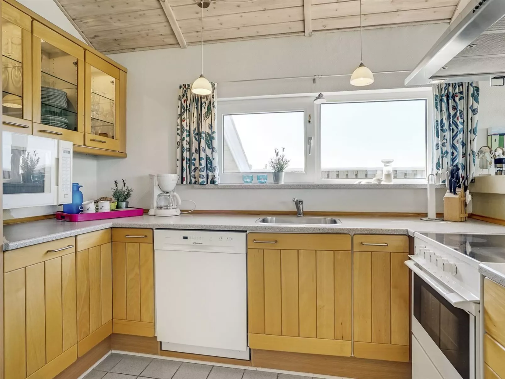 "Thorbiorn" - 350m from the sea-Drinnen