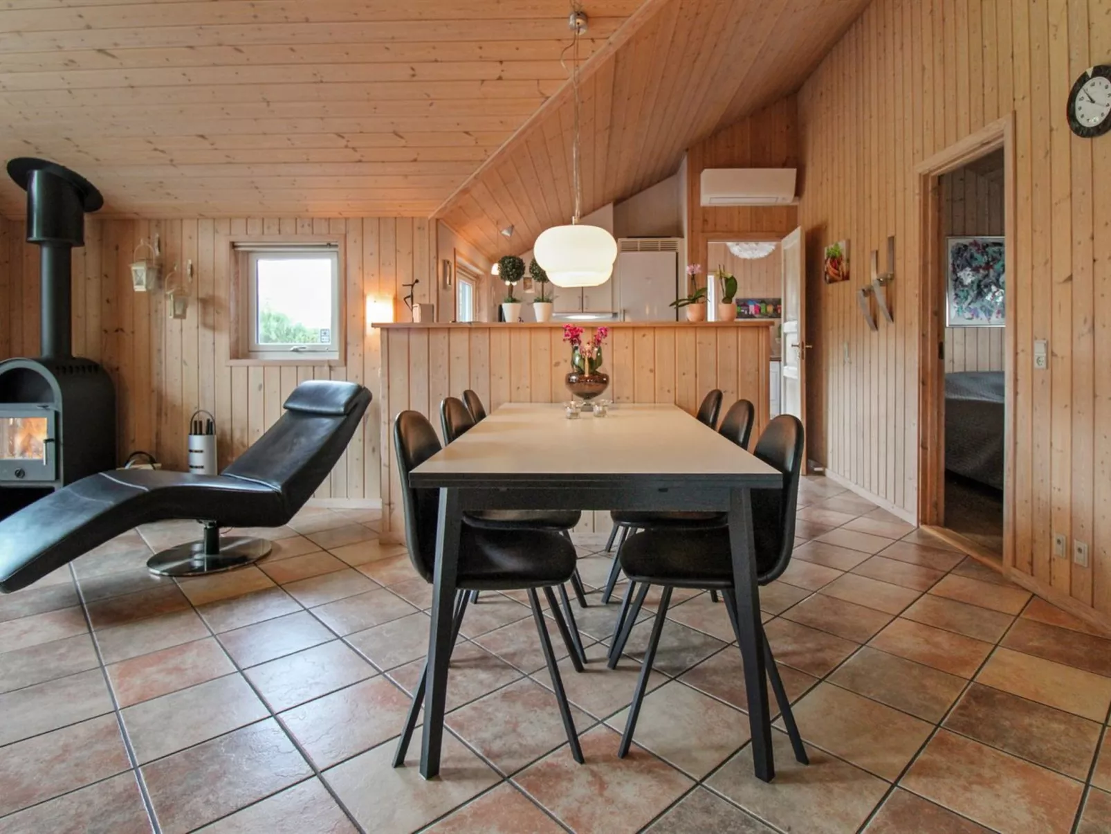 "Ulrikke" - 12km from the sea-Inside