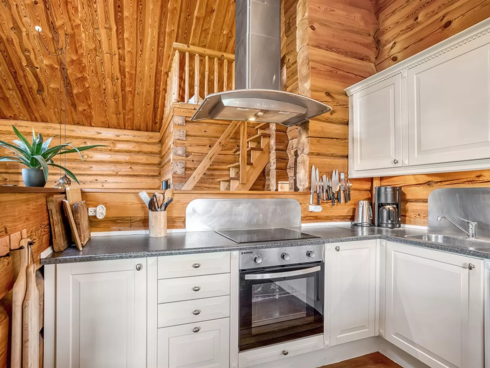 "Stamen" - 200m from the sea-Inside