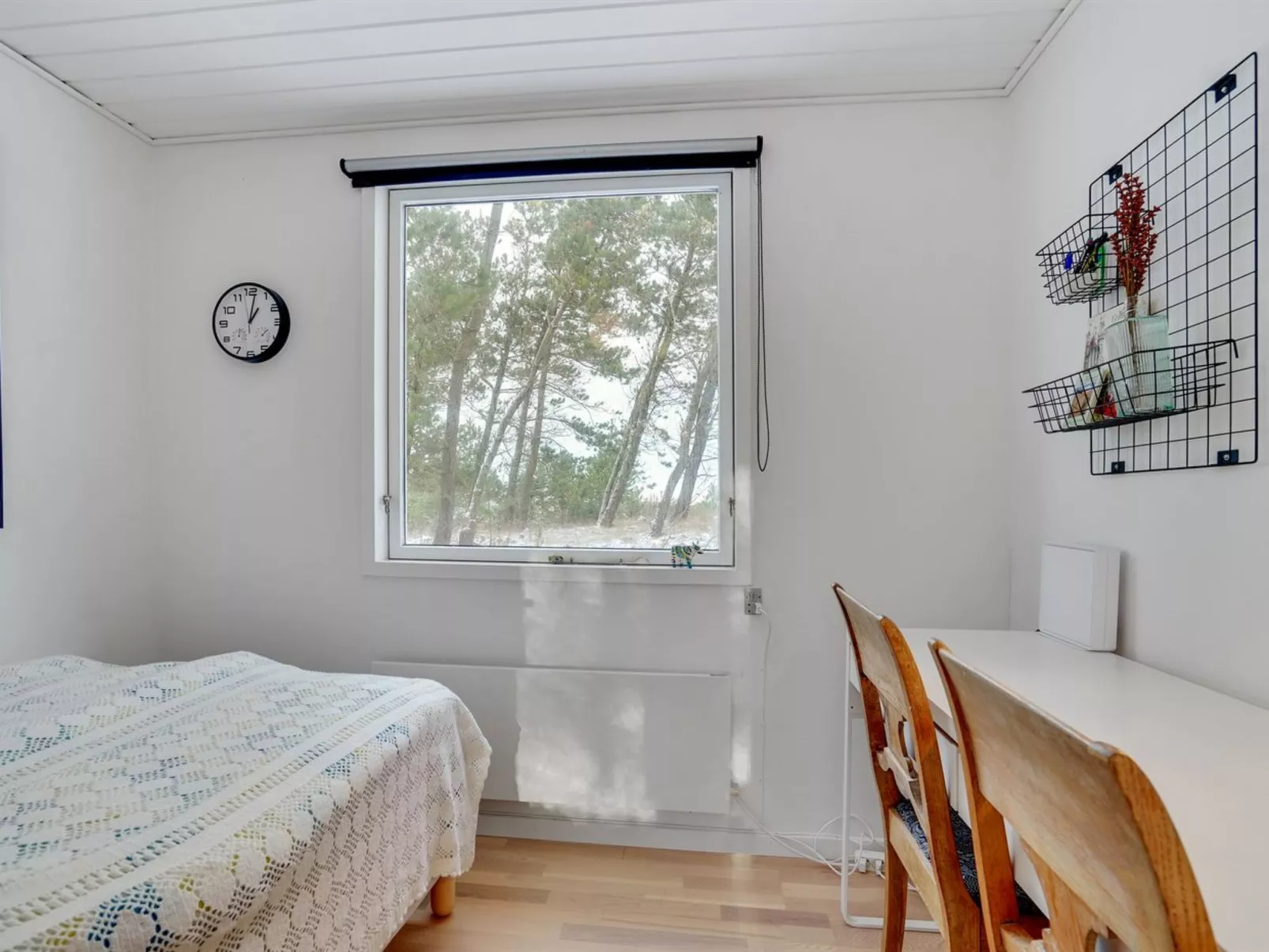 "Freda" - 100m to the fjord-Inside