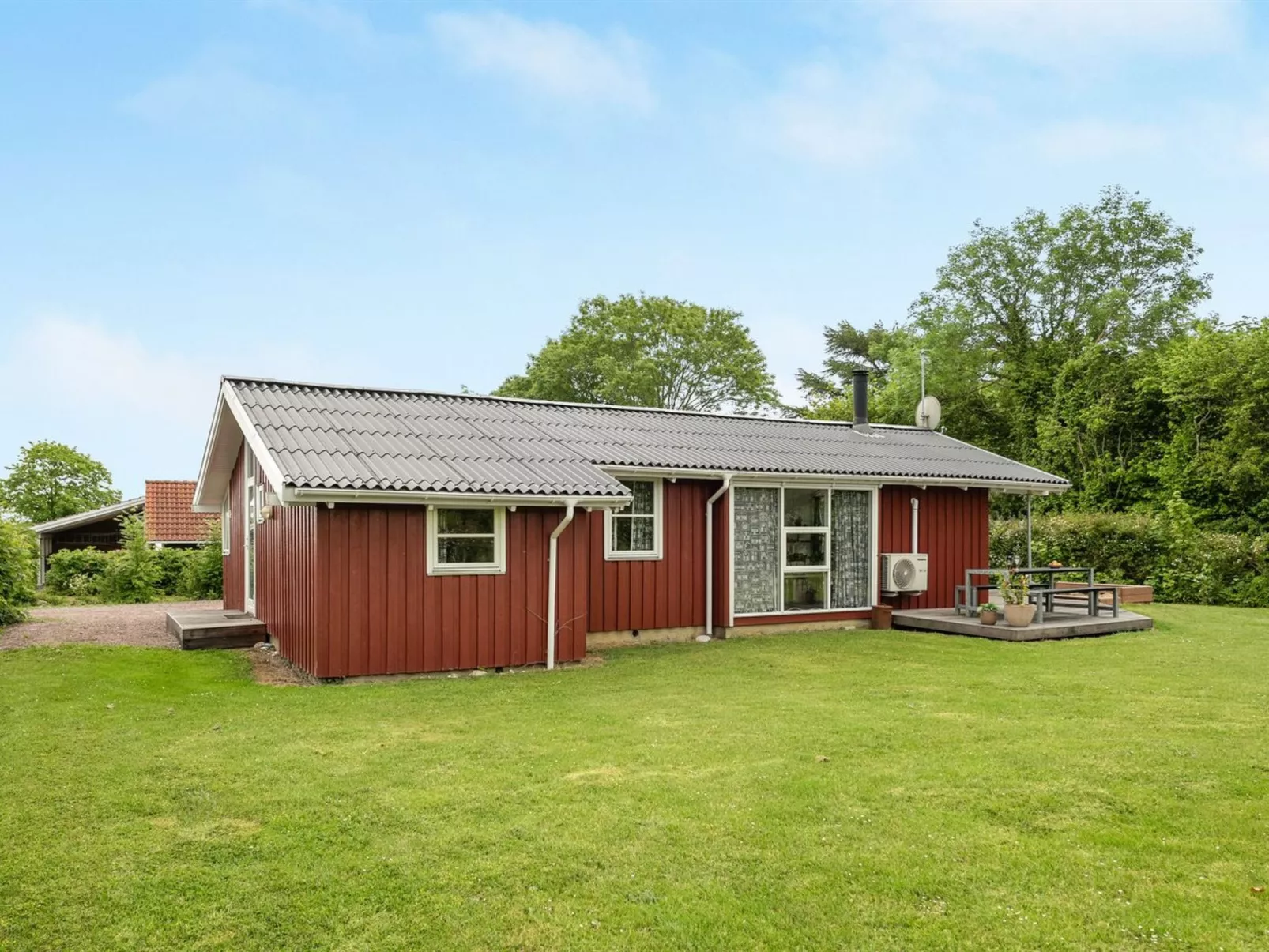 "Annica" - 150m from the sea-Draußen