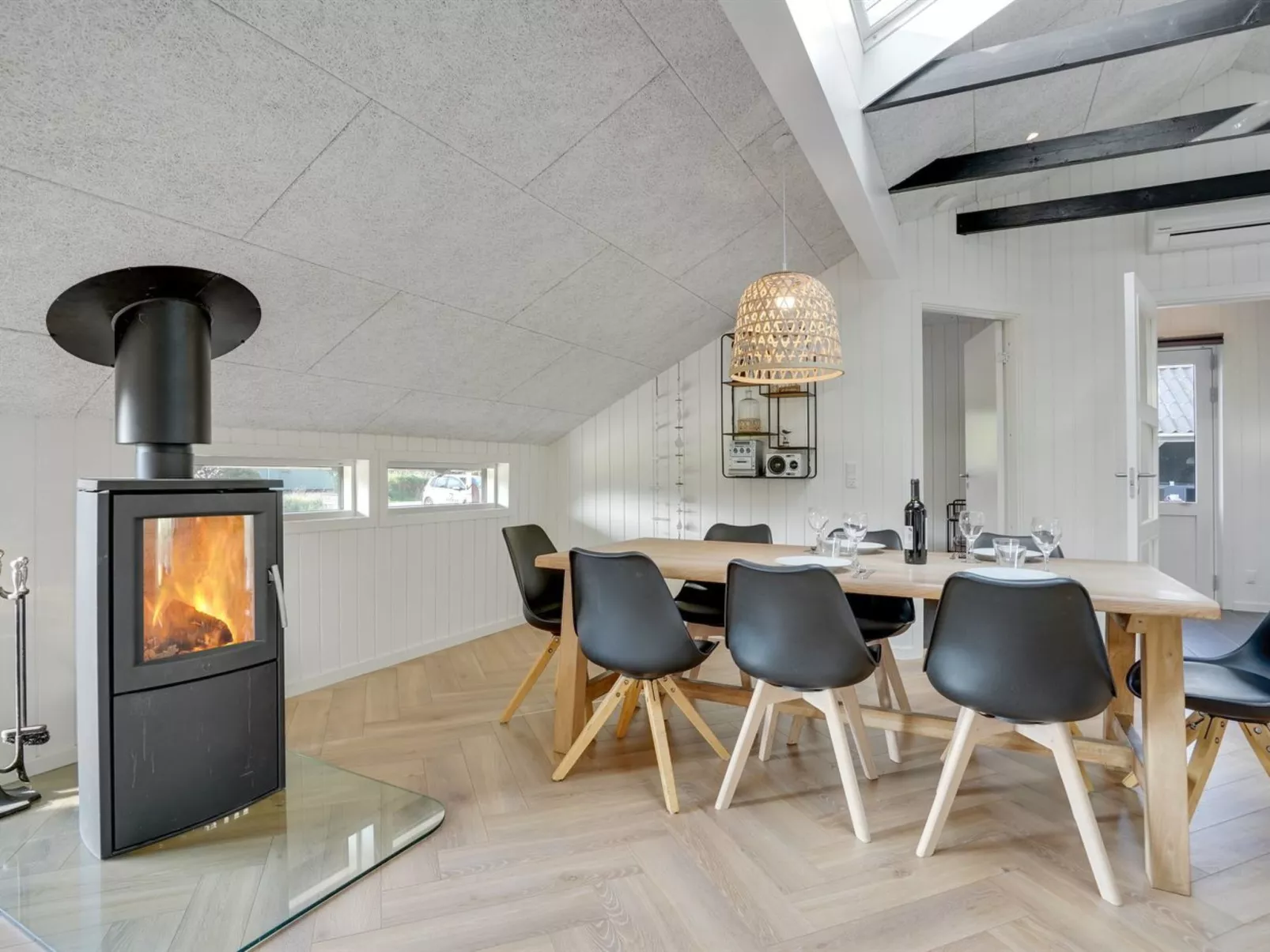 "Ellenora" - 1km from the sea-Inside