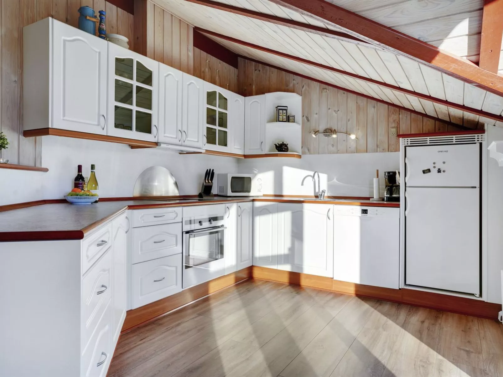 "Thurir" - 4km from the sea-Inside