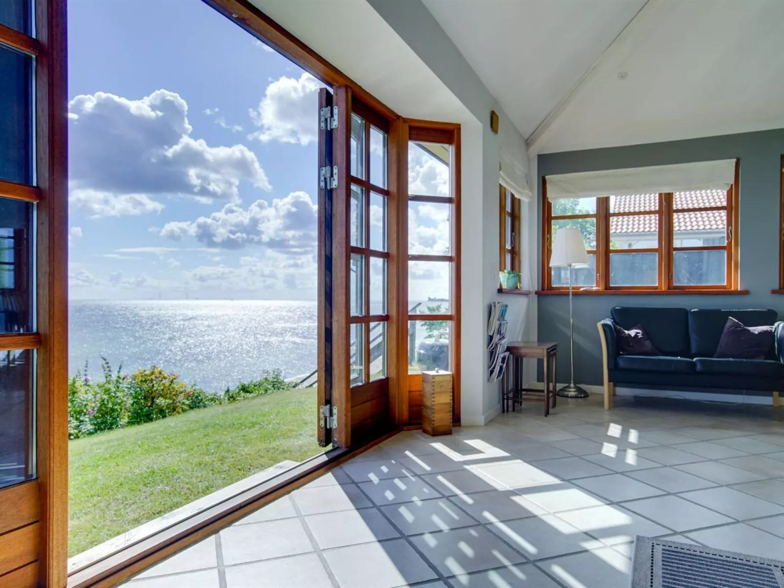 "Botmar" - 10m from the sea-Dedans