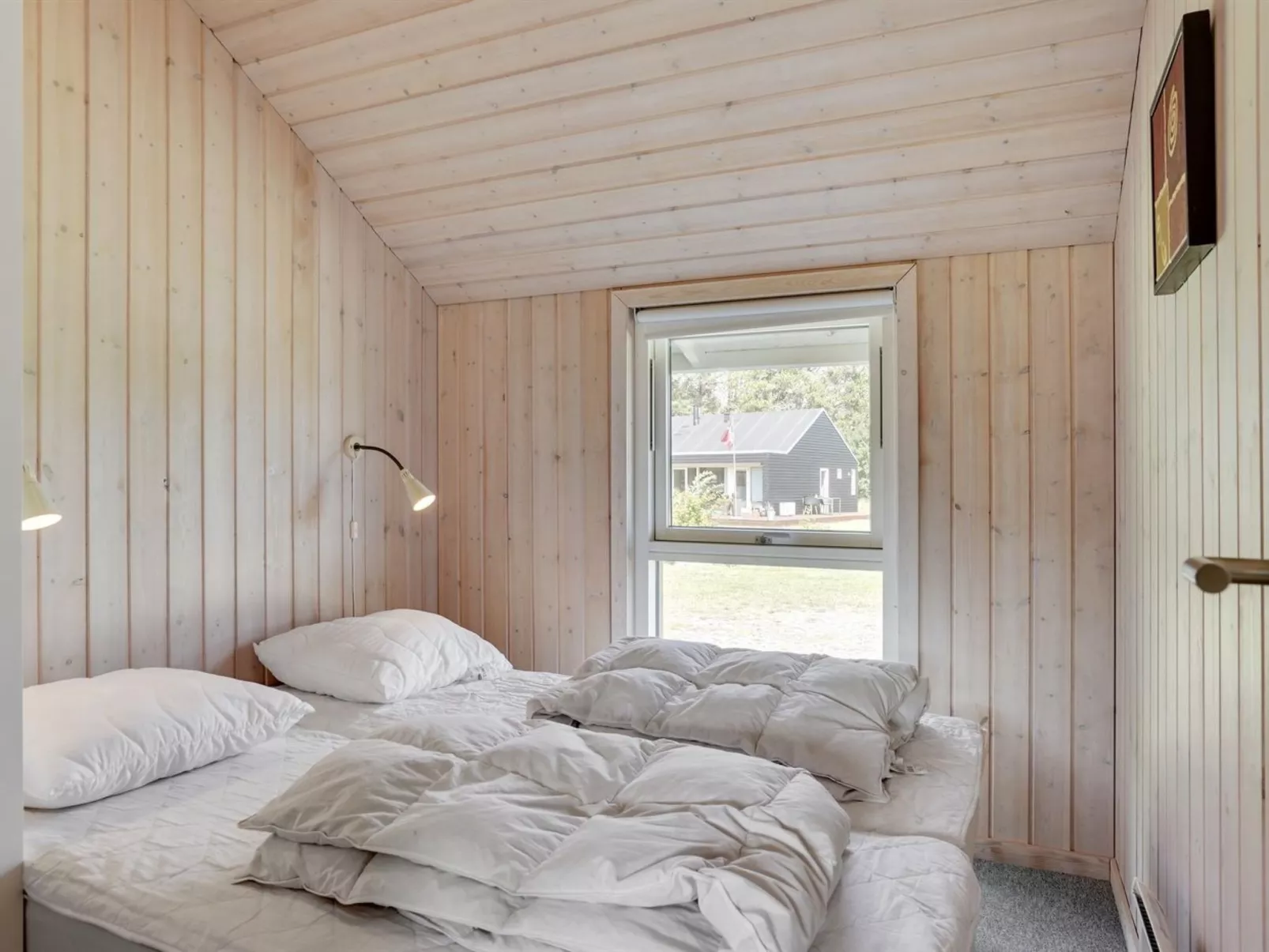 "Richard" - 4km from the sea-Dedans