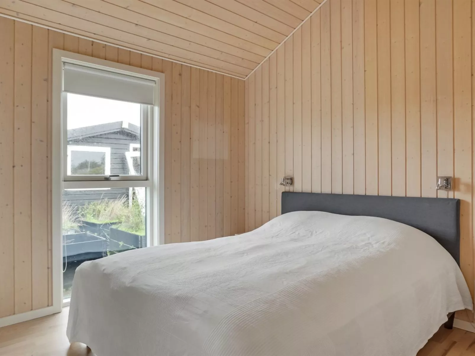 "Illona" -  from the sea-Inside