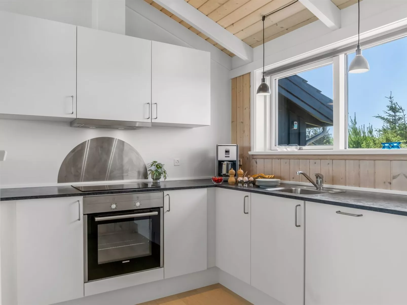 "Hildegardt" - 1km from the sea-Inside