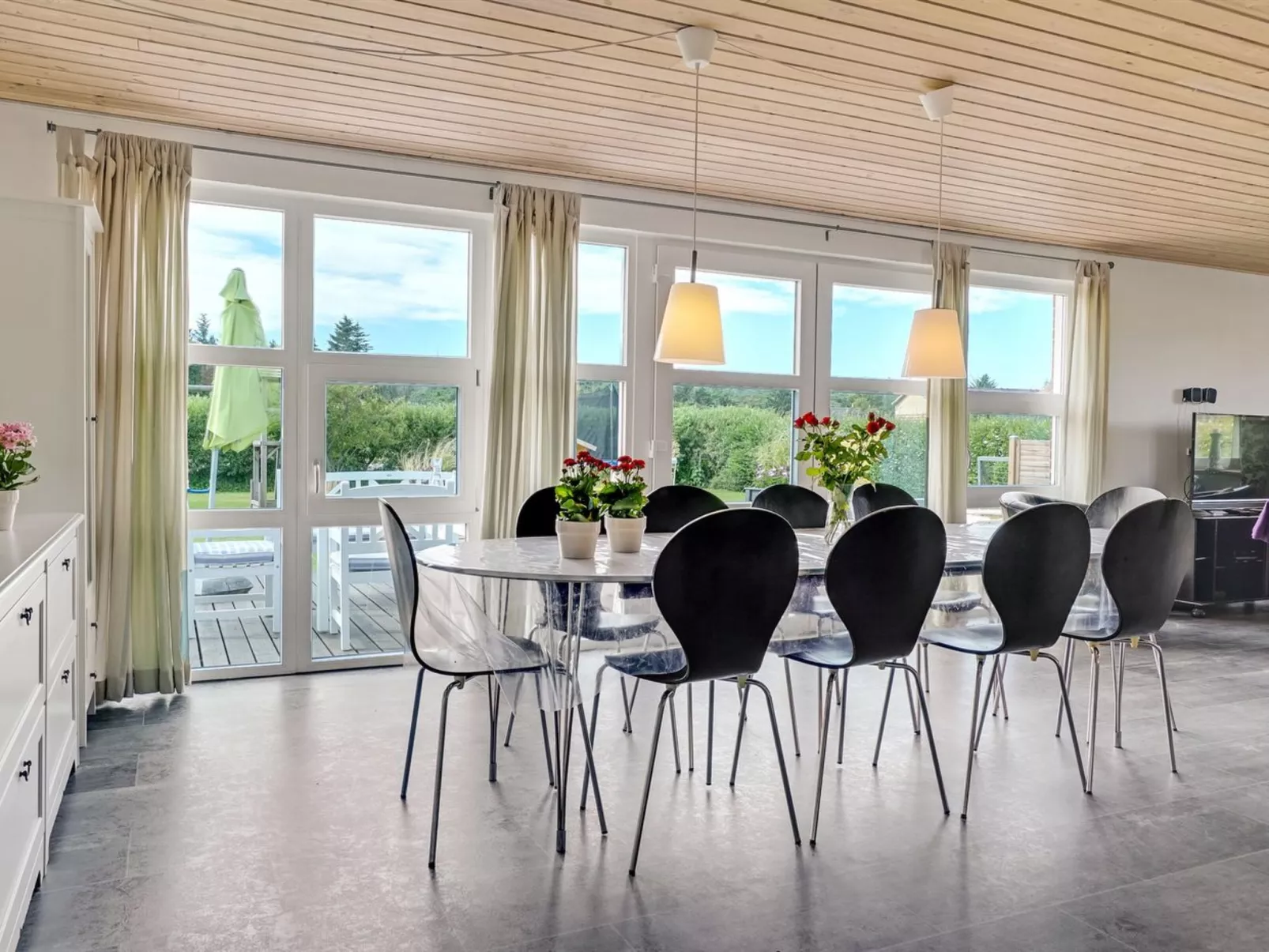 "Swipdagh" - 600m from the sea-Inside