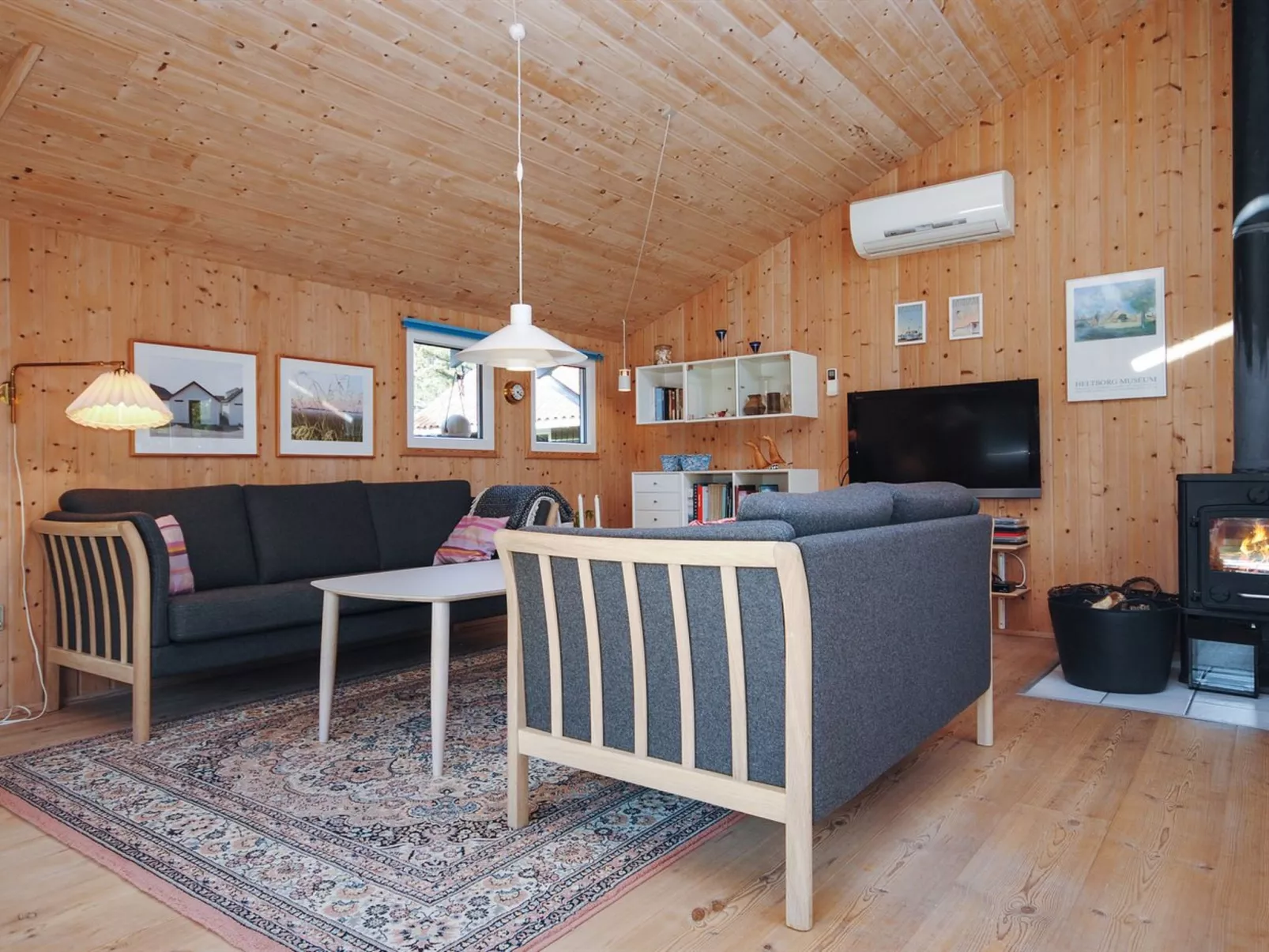 "Heggi" - 900m from the sea-Drinnen