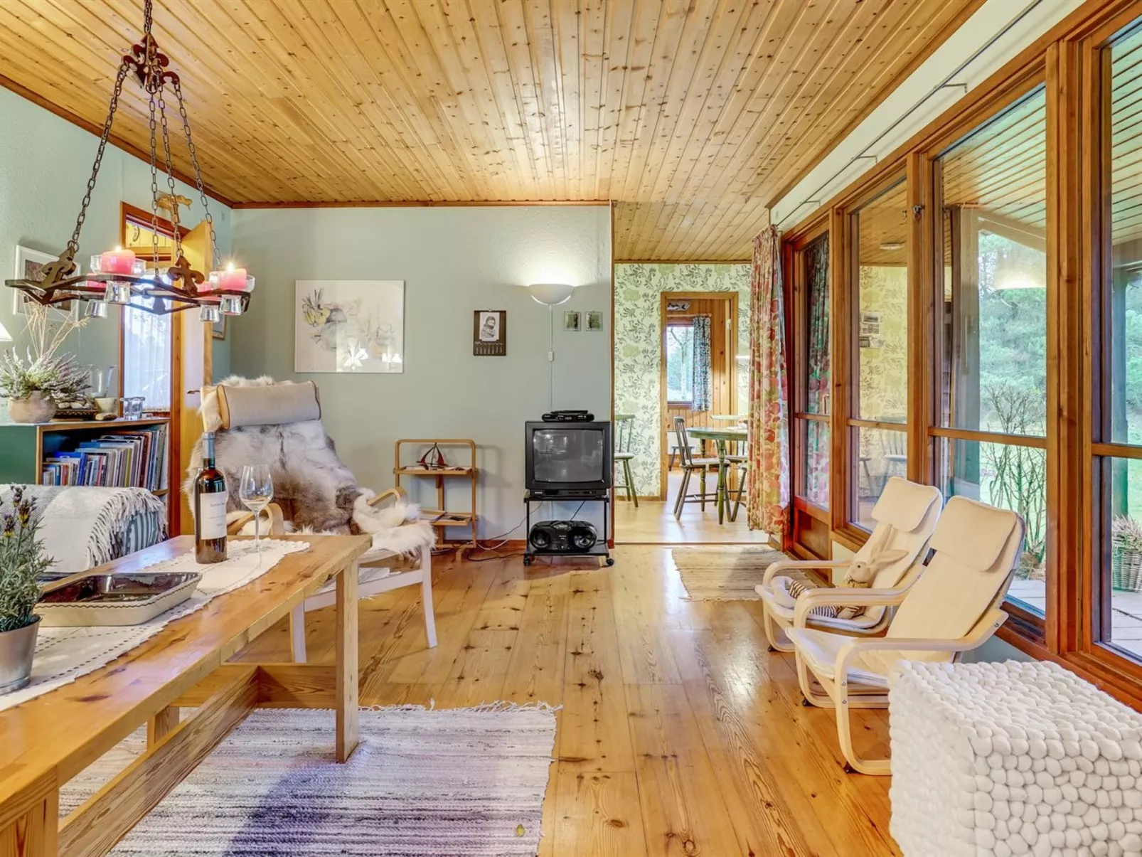 "Carina" - 5km from the sea-Inside