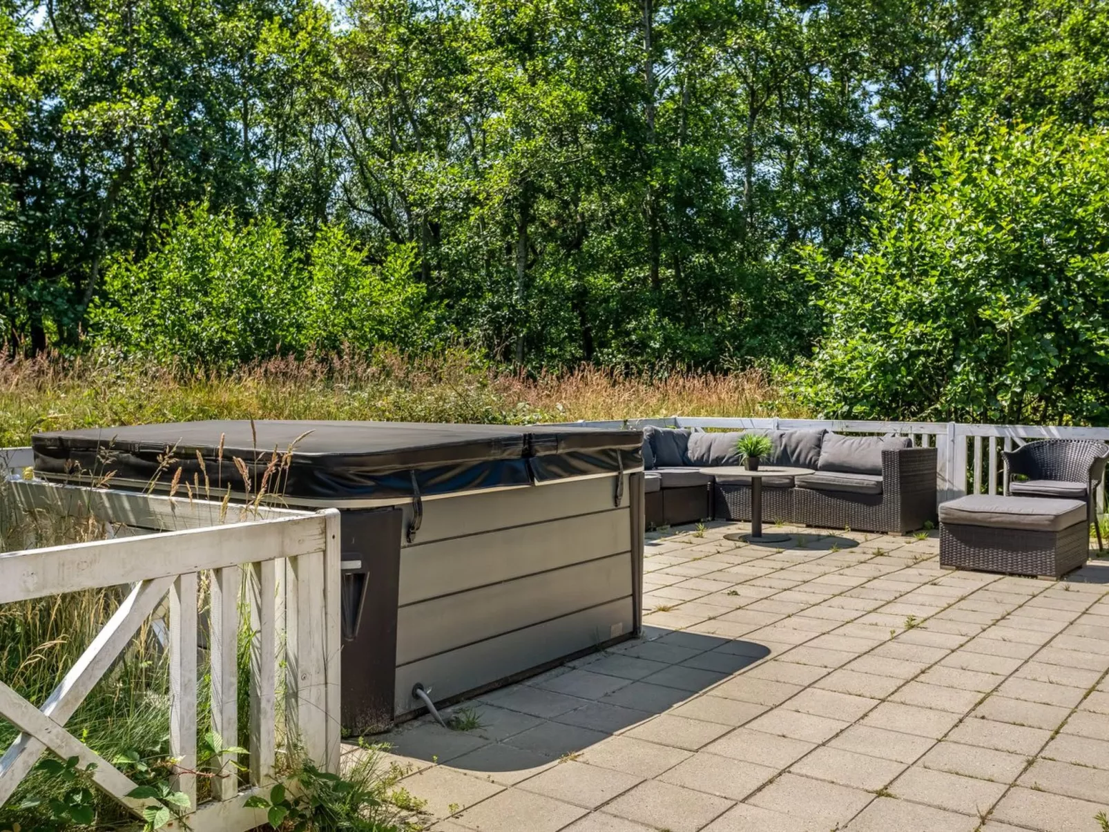 "Maik" - 1.5km from the sea-Outside