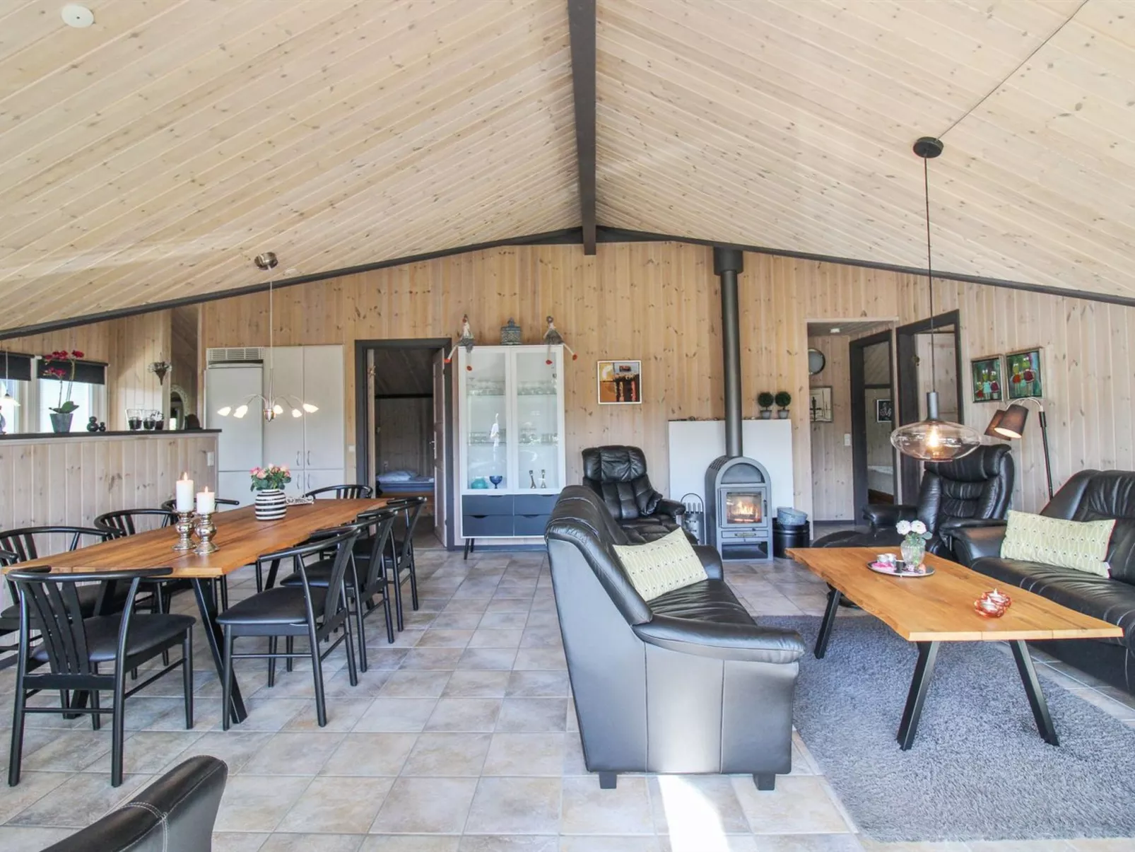 "Maureen" - 10.5km from the sea-Drinnen