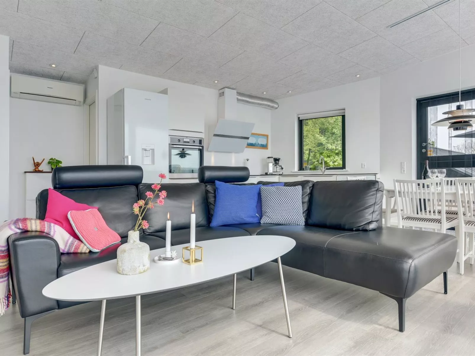 "Florinda" - 10m from the sea-Inside