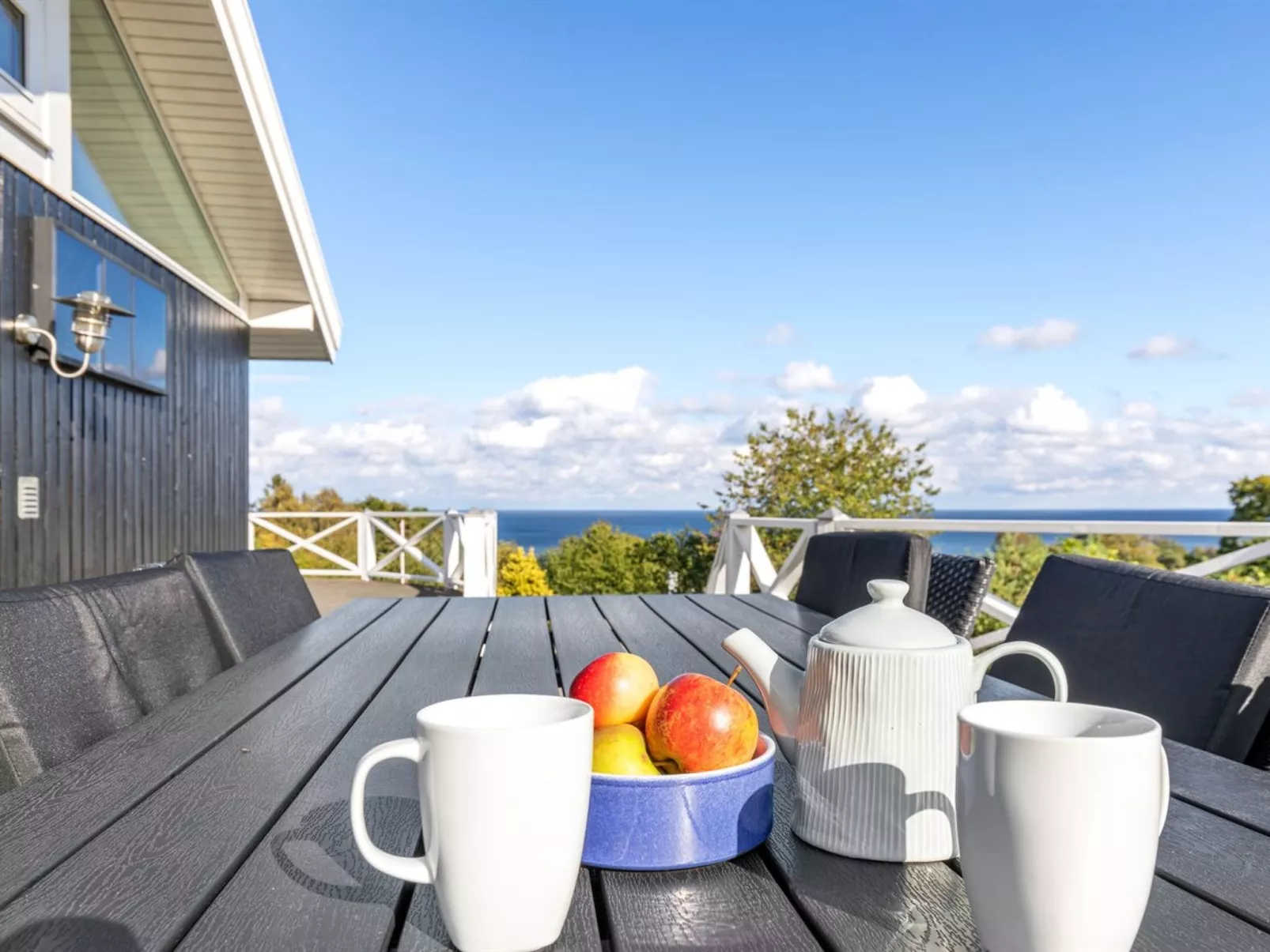 "Tjelle" - 300m from the sea-Outside