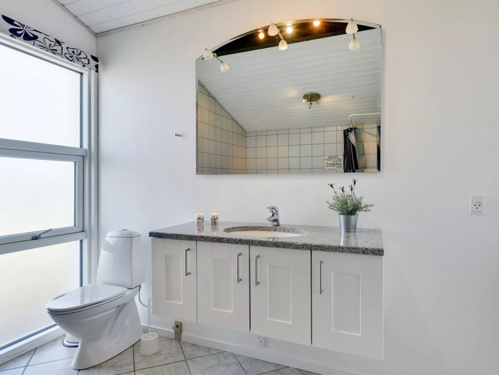 "Jess" -  from the sea-Inside