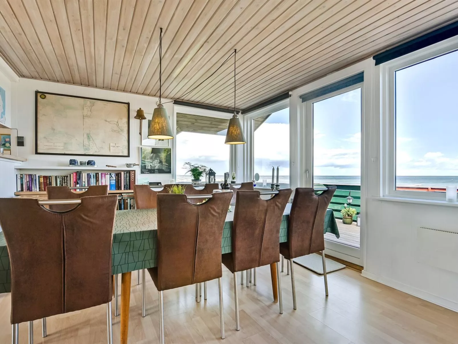 "Eldar" - 5m from the sea-Inside