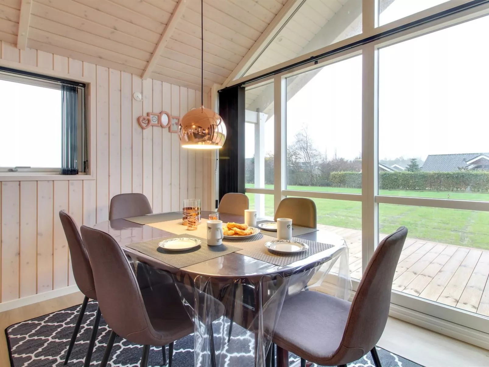 "Gertrude" - 1.1km to the fjord-Inside