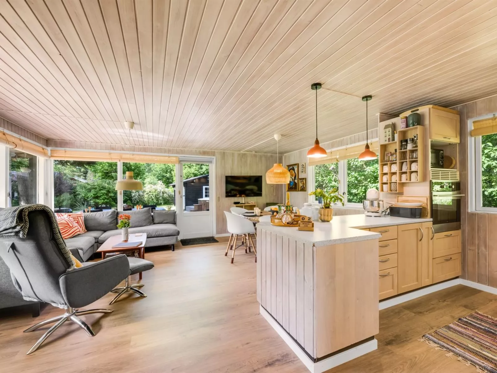 "Nelina" - 950m to the fjord-Dedans