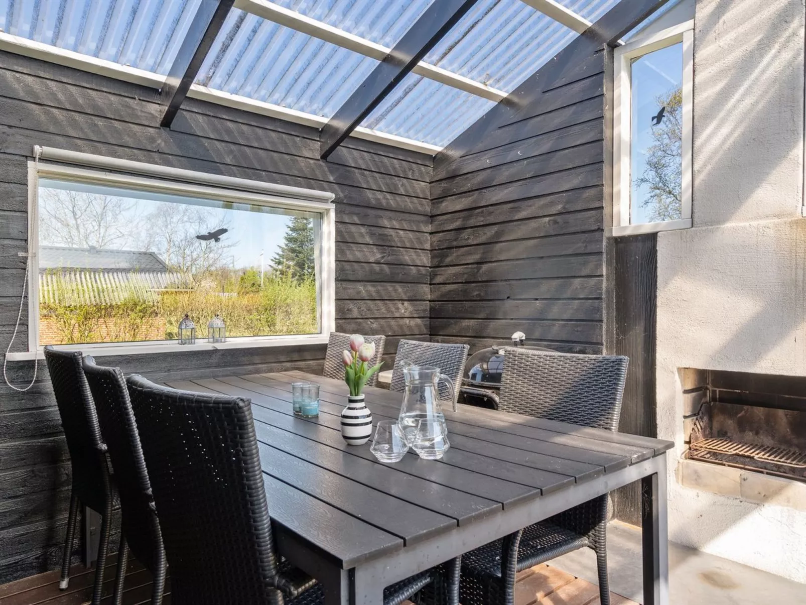 "Miikka" - 800m to the fjord-Drinnen