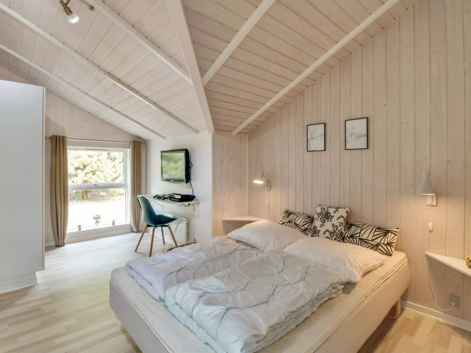 "Thore" - 400m from the sea-Dedans