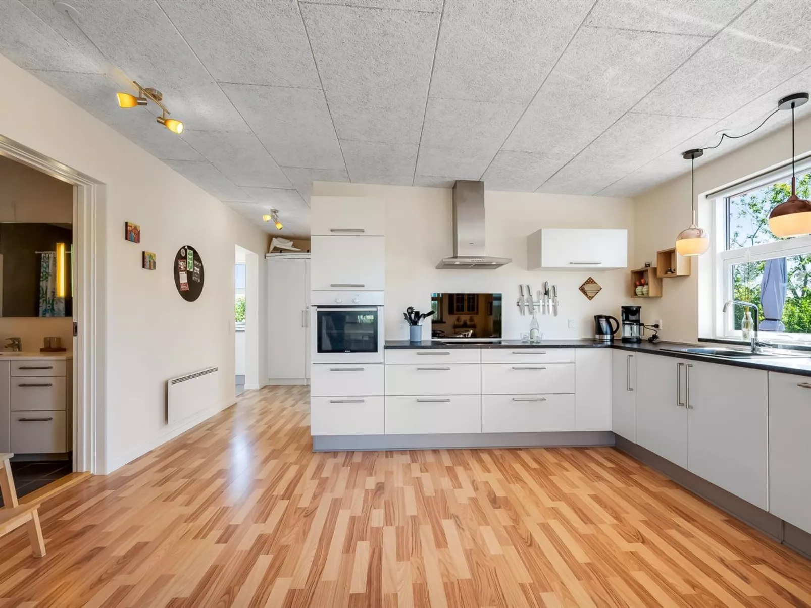 "Hedevig" - 800m to the fjord-Inside