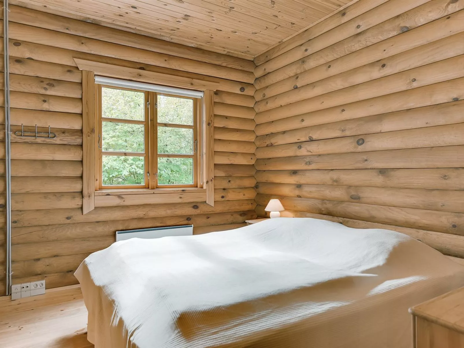 "Frederica" - 30km from the sea-Drinnen