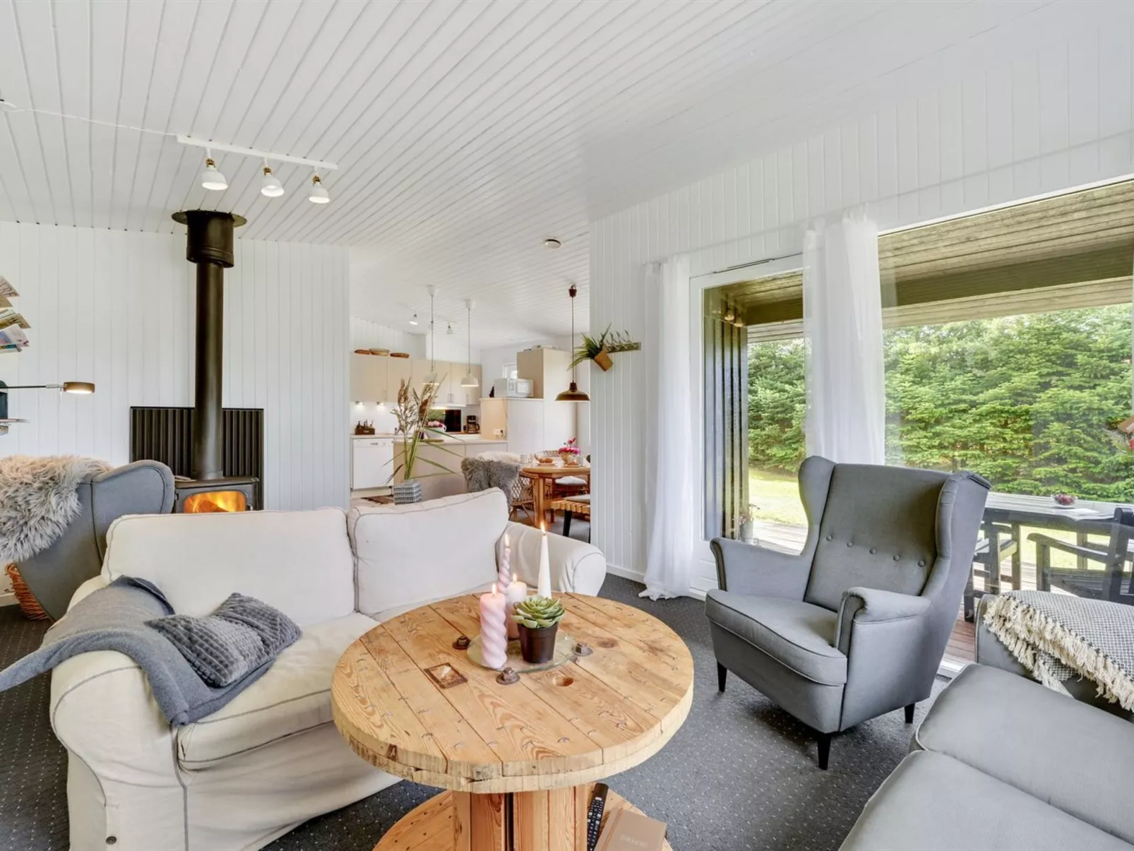 "Cristal" - 400m to the fjord-Inside