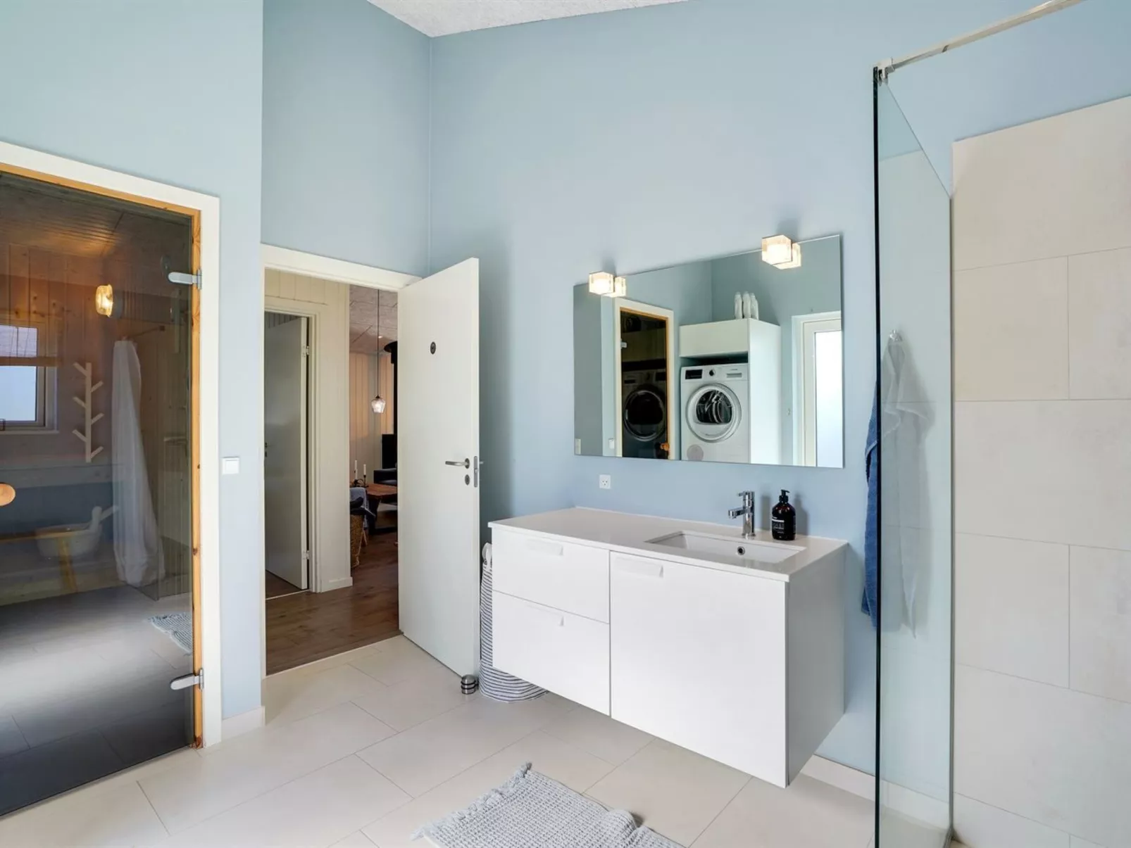 "Grimar" - 600m from the sea-Dedans