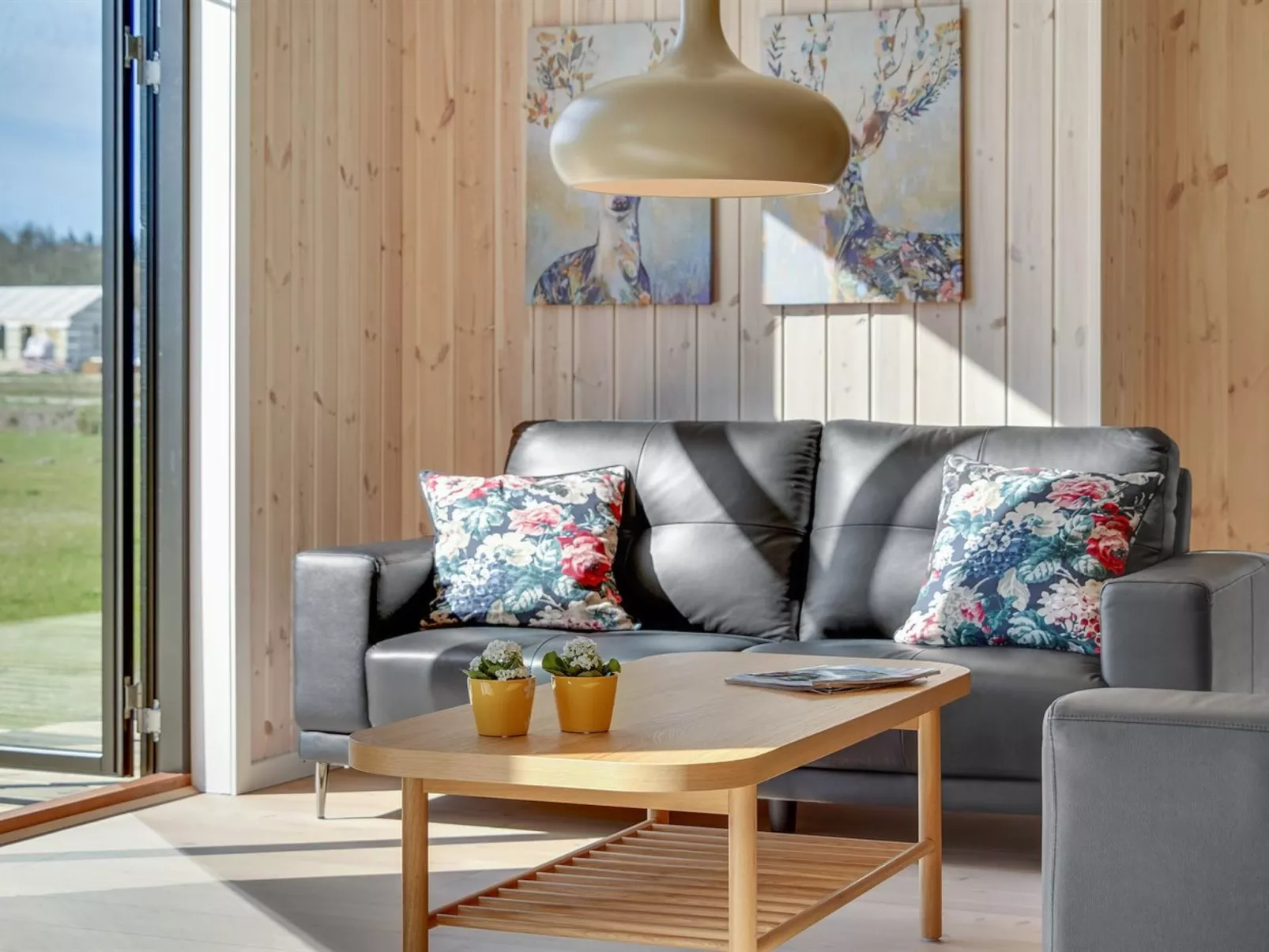 "Bentine" - 1.6km from the sea-Drinnen