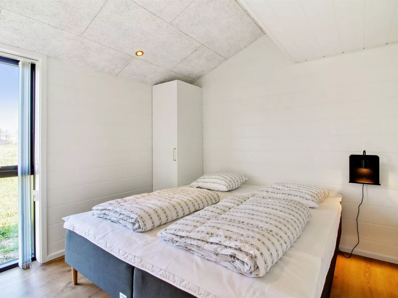 "Serey" - 1.4km from the sea-Drinnen