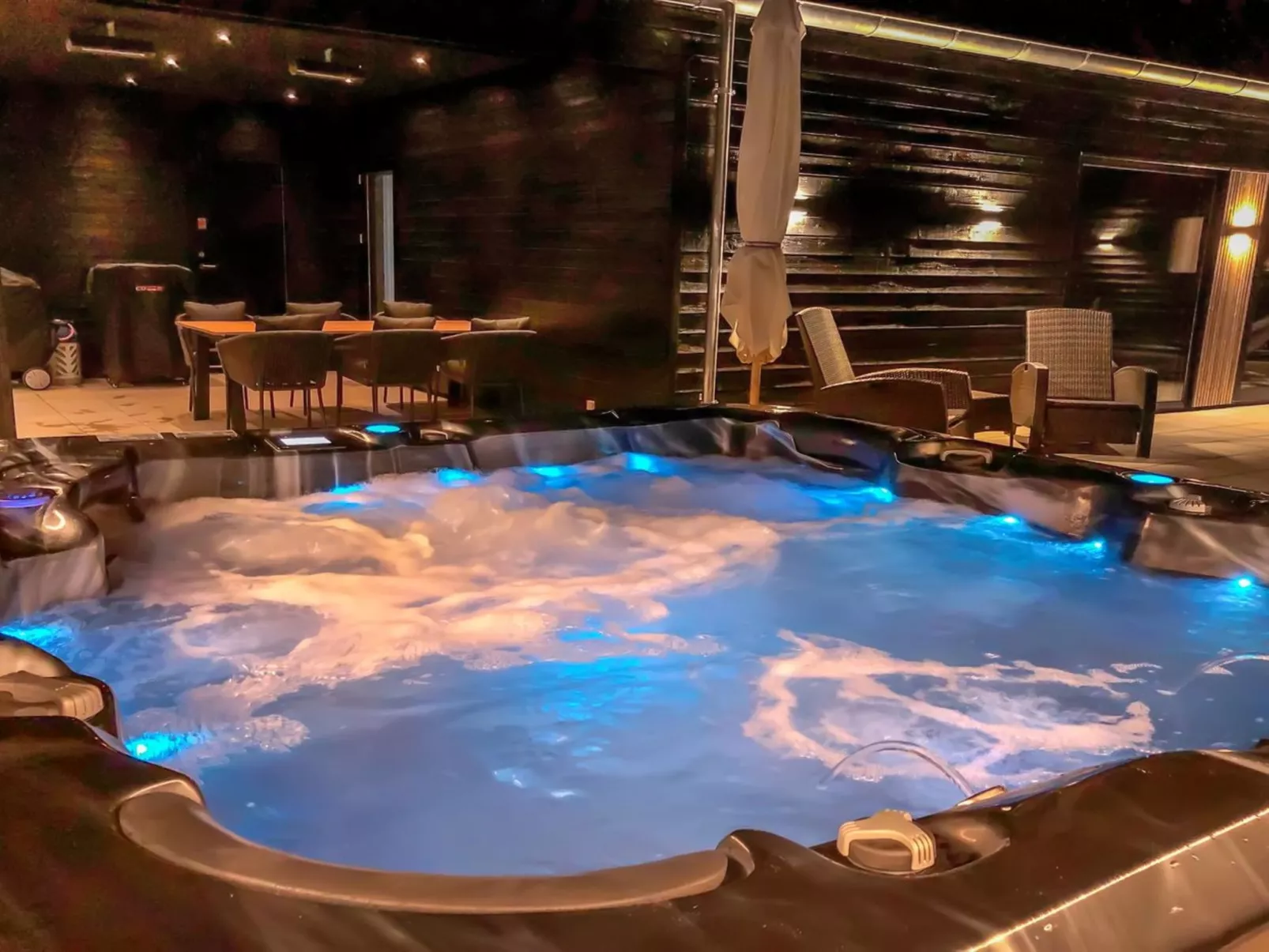 "Tinella" - 250m to the fjord-Dehors