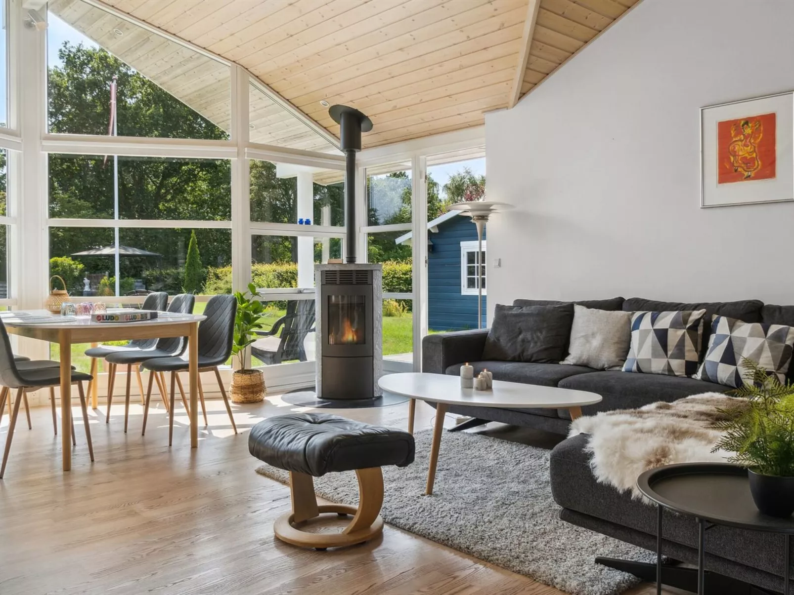 "Asvalde" - 200m to the fjord-Dedans