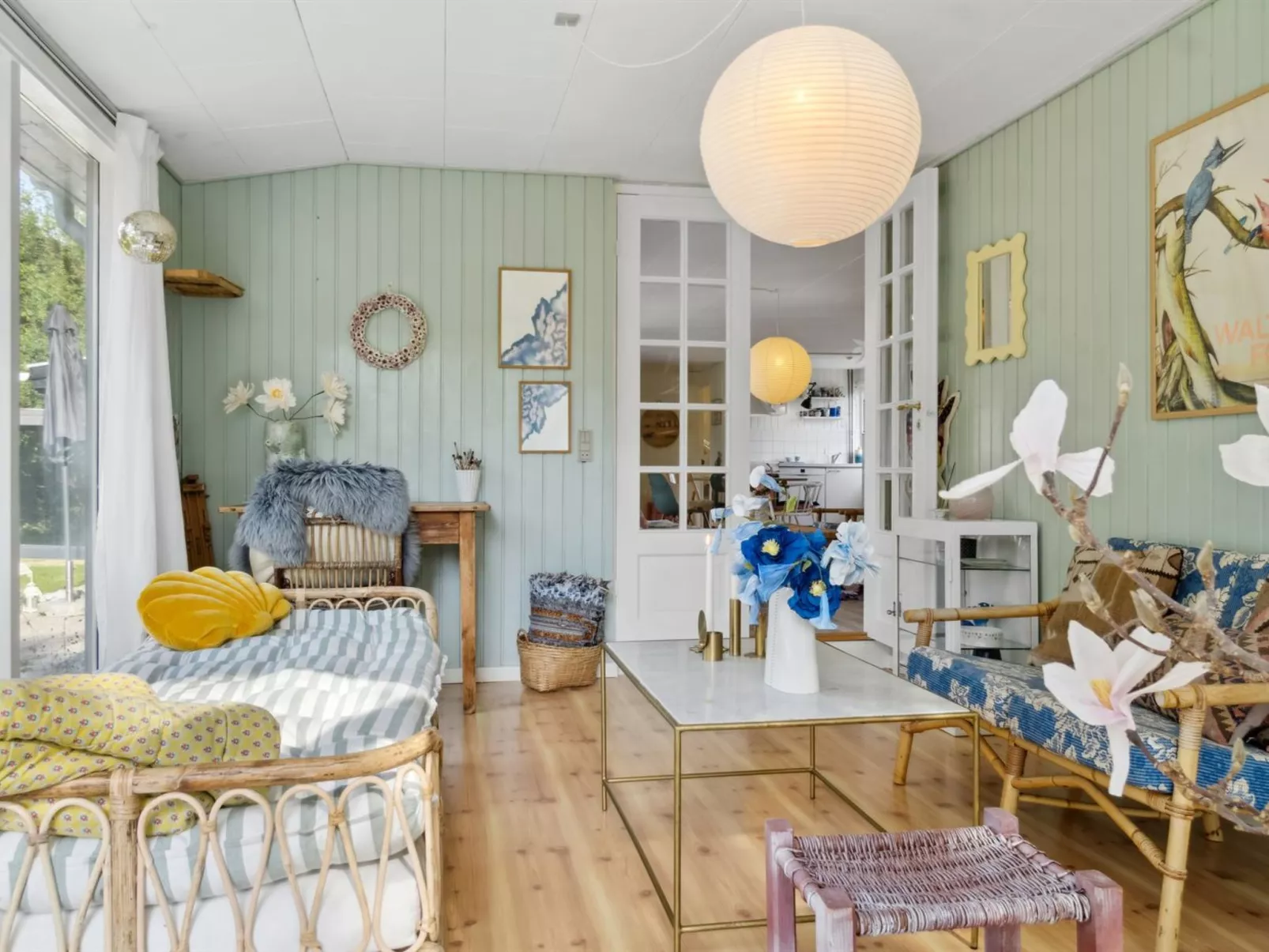 "Fintan" - 1km from the sea-Inside