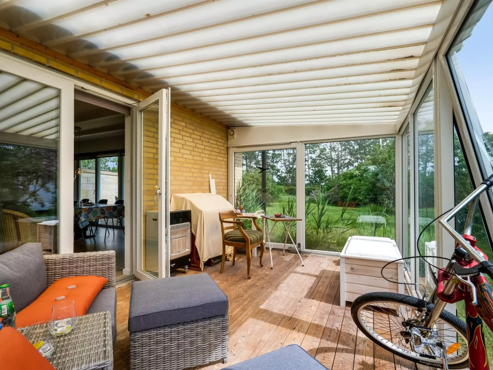 "Othinkarl" - 1km from the sea-Dedans